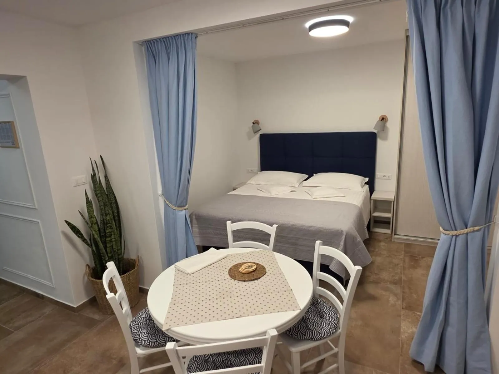 Bed in Apartments Ante