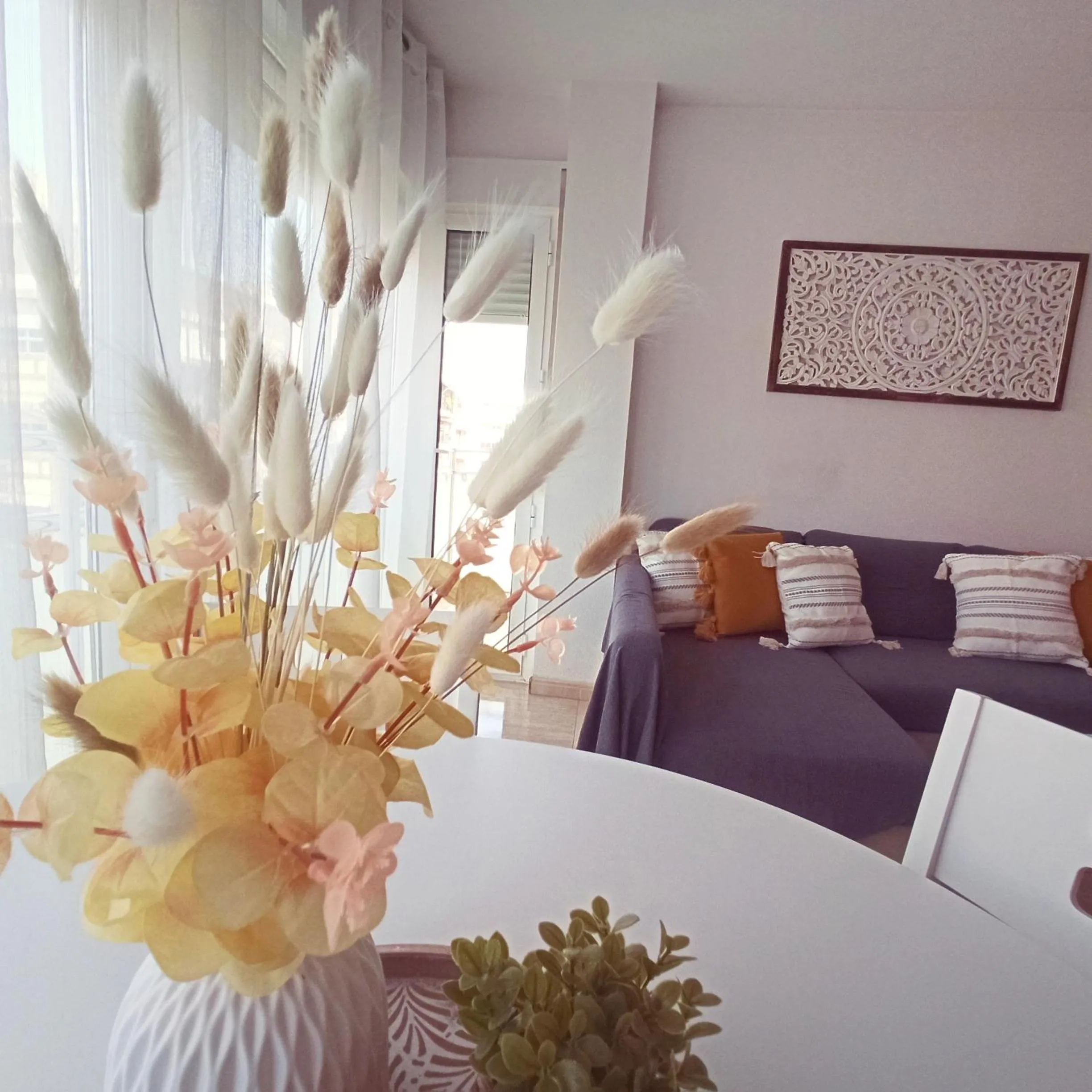 Living room in Avenida Principal - Gran Terraza junto a la playa - by Aloha Palma