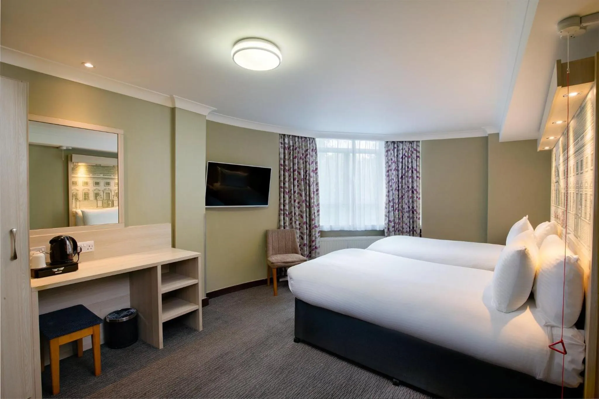 Photo of the whole room, Bed in President Hotel