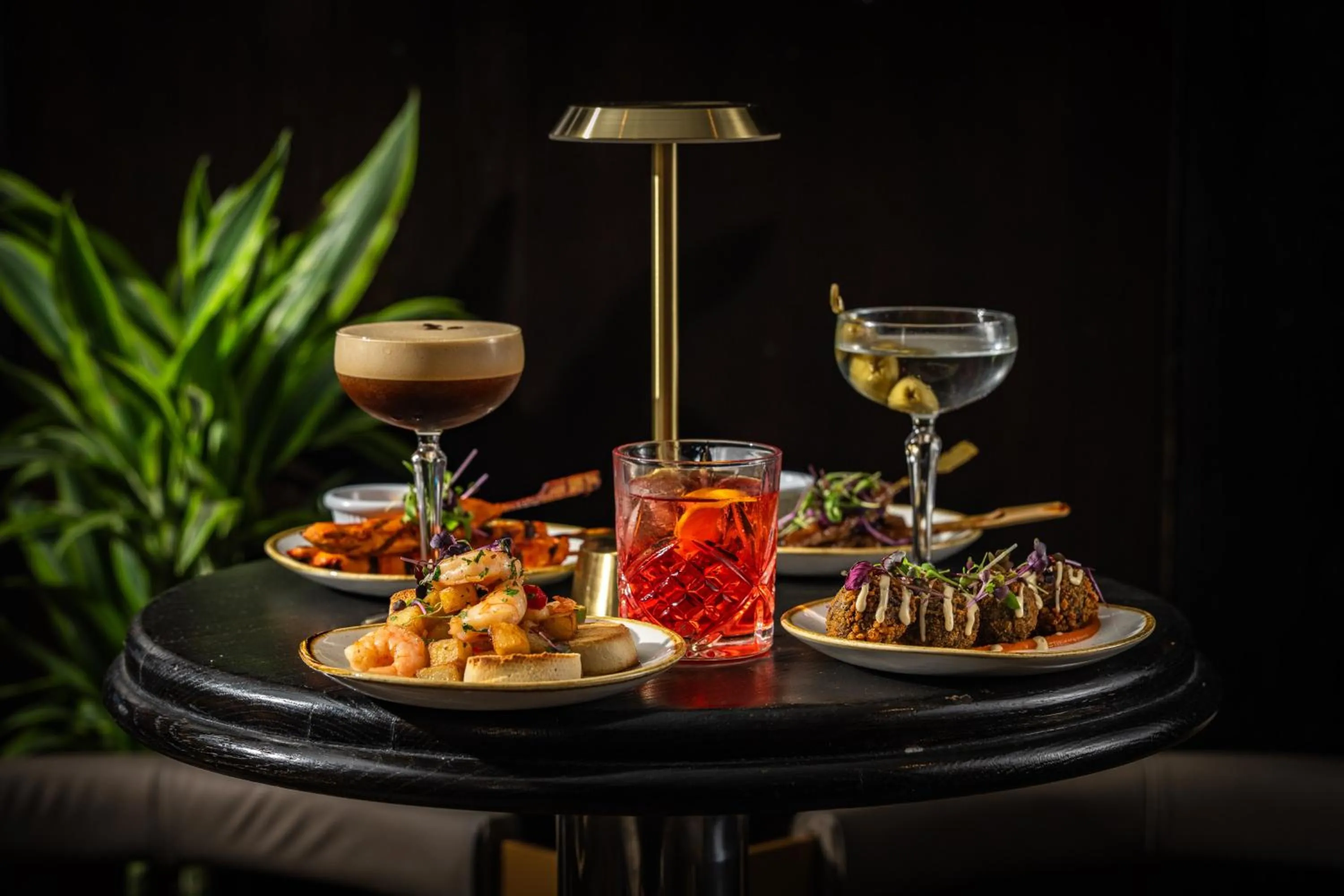 Lounge or bar in President Hotel