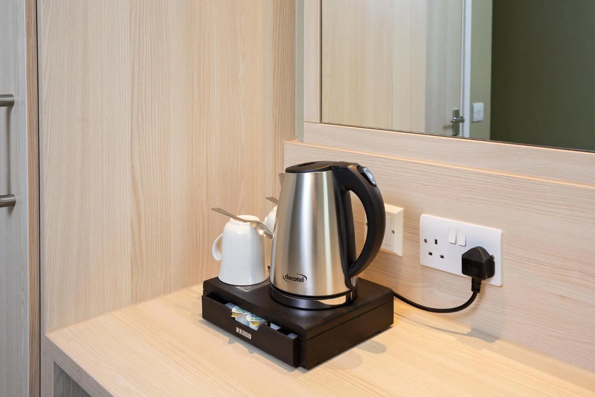 Photo of the whole room in President Hotel