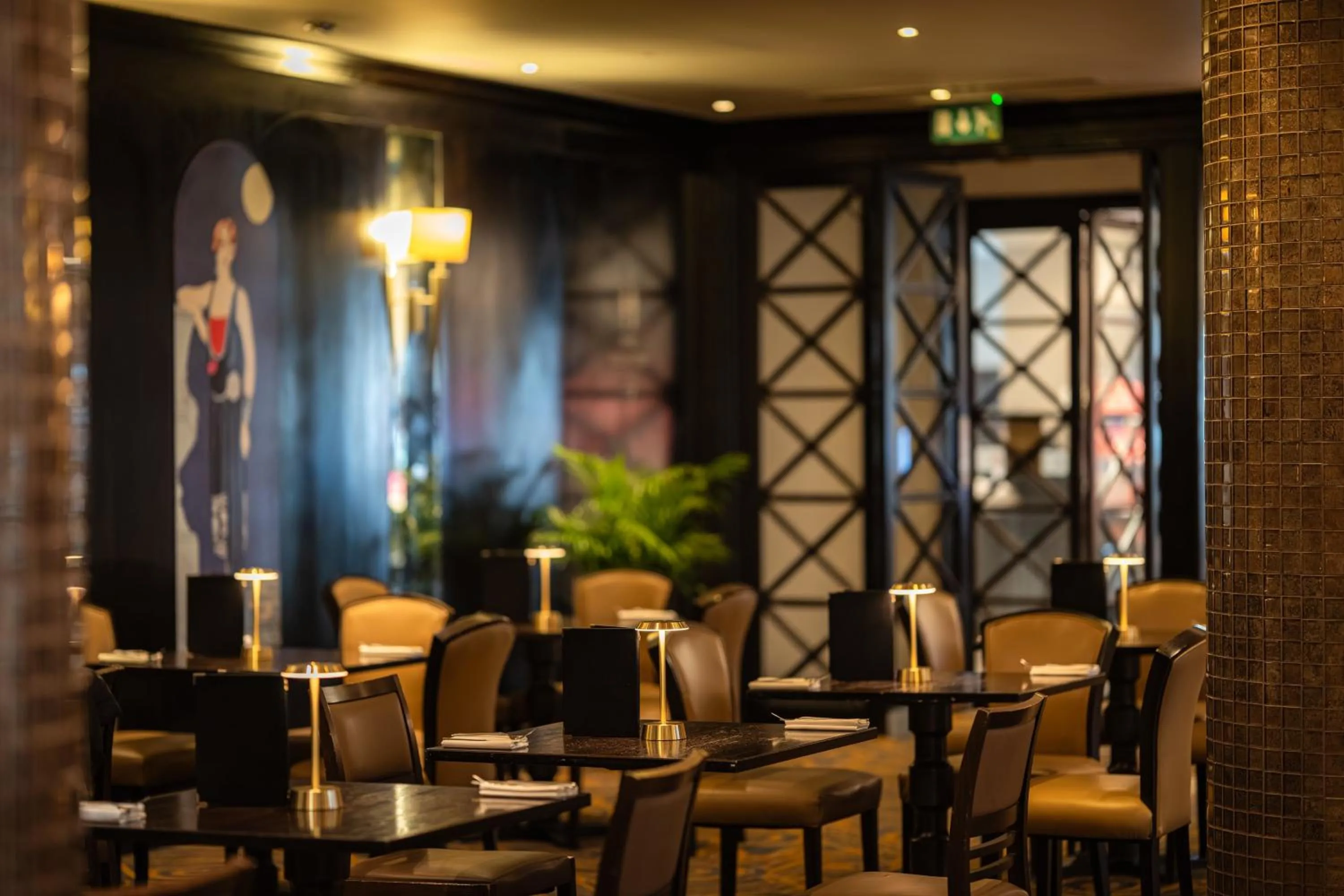 Lounge or bar in President Hotel