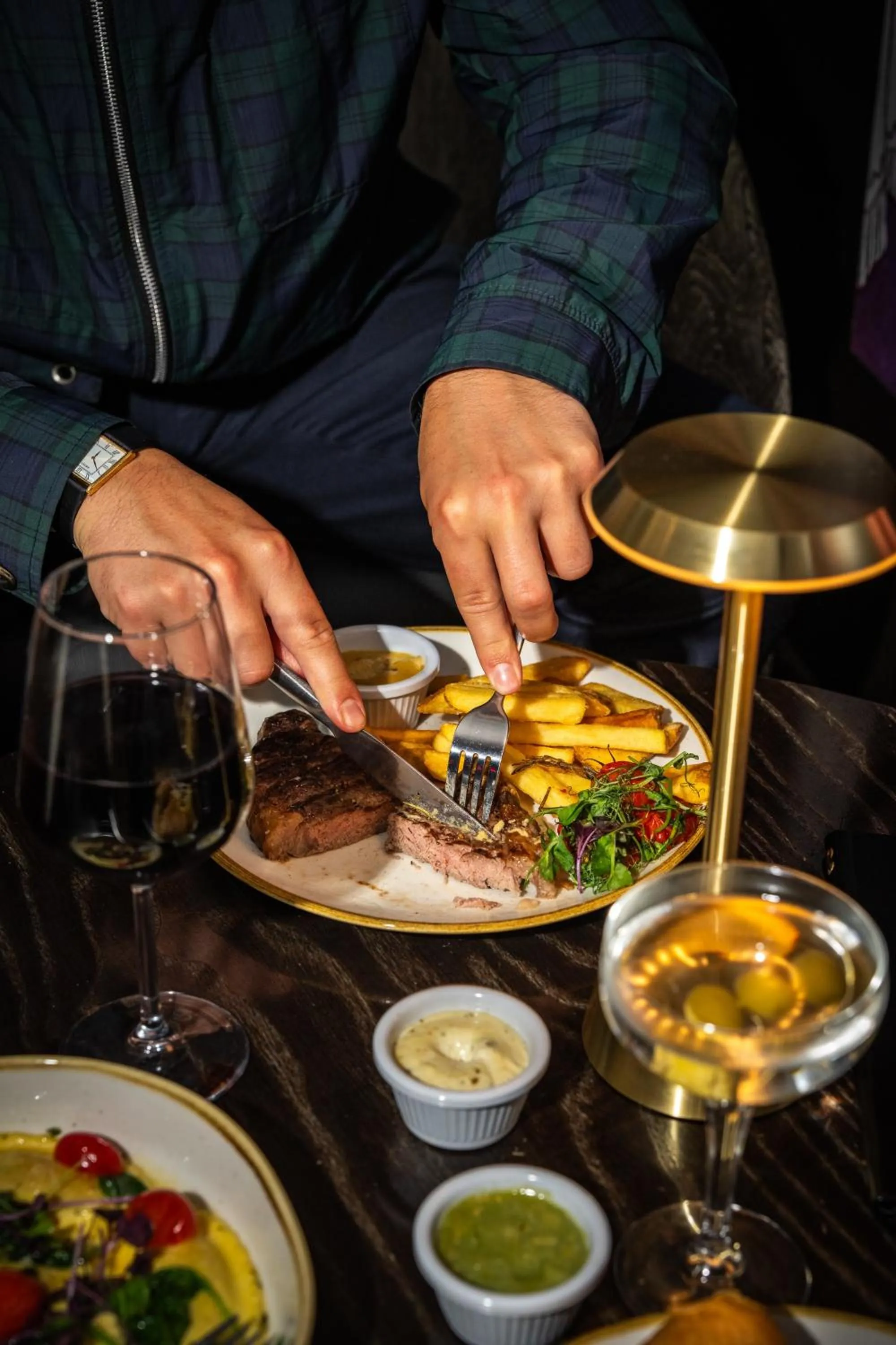 Lounge or bar in President Hotel