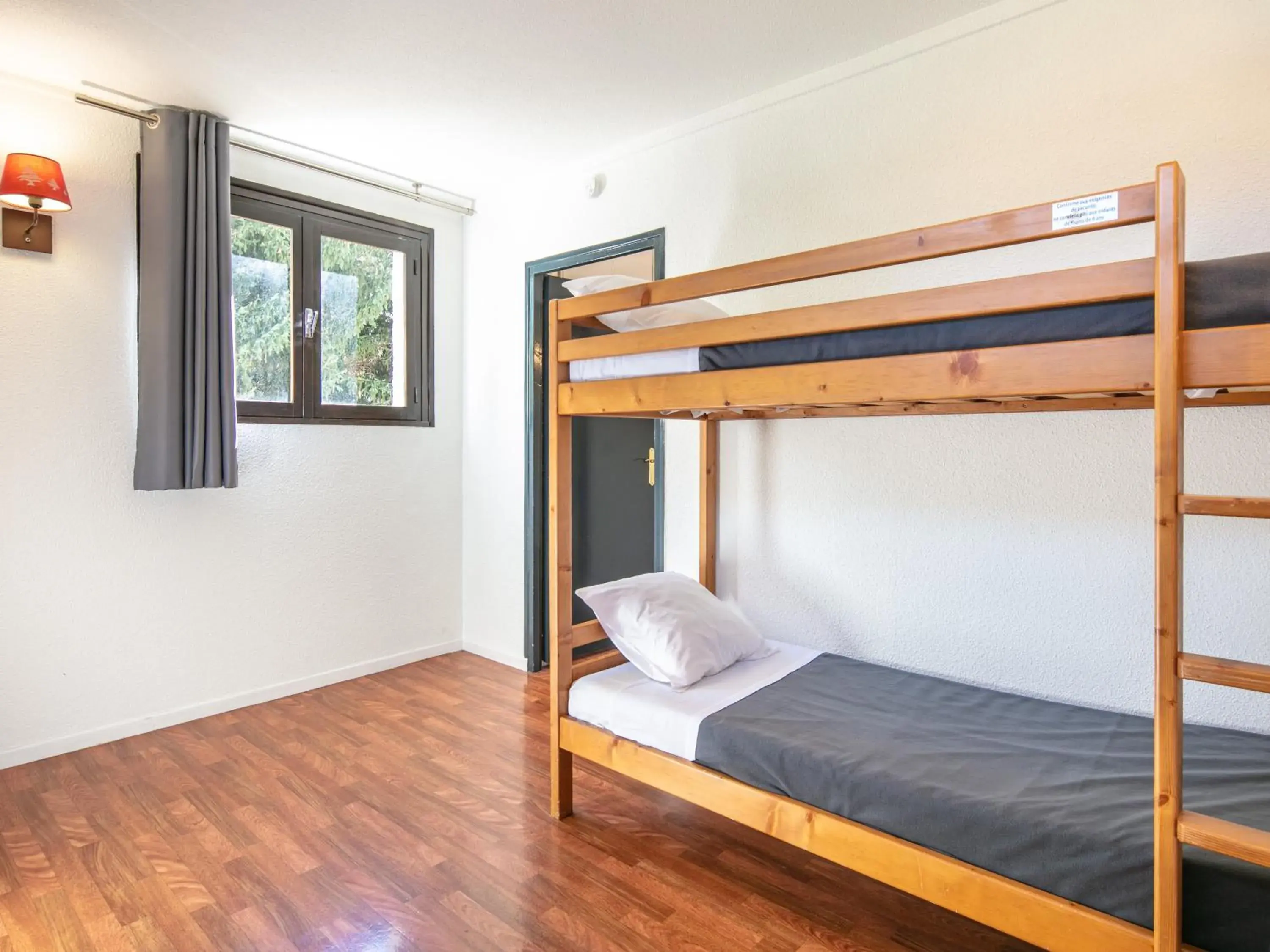 bunk bed, Bed in Vacancéole - Résidence L'Edelweiss bunk bed, Bed in Vacancéole - Résidence L'Edelweiss