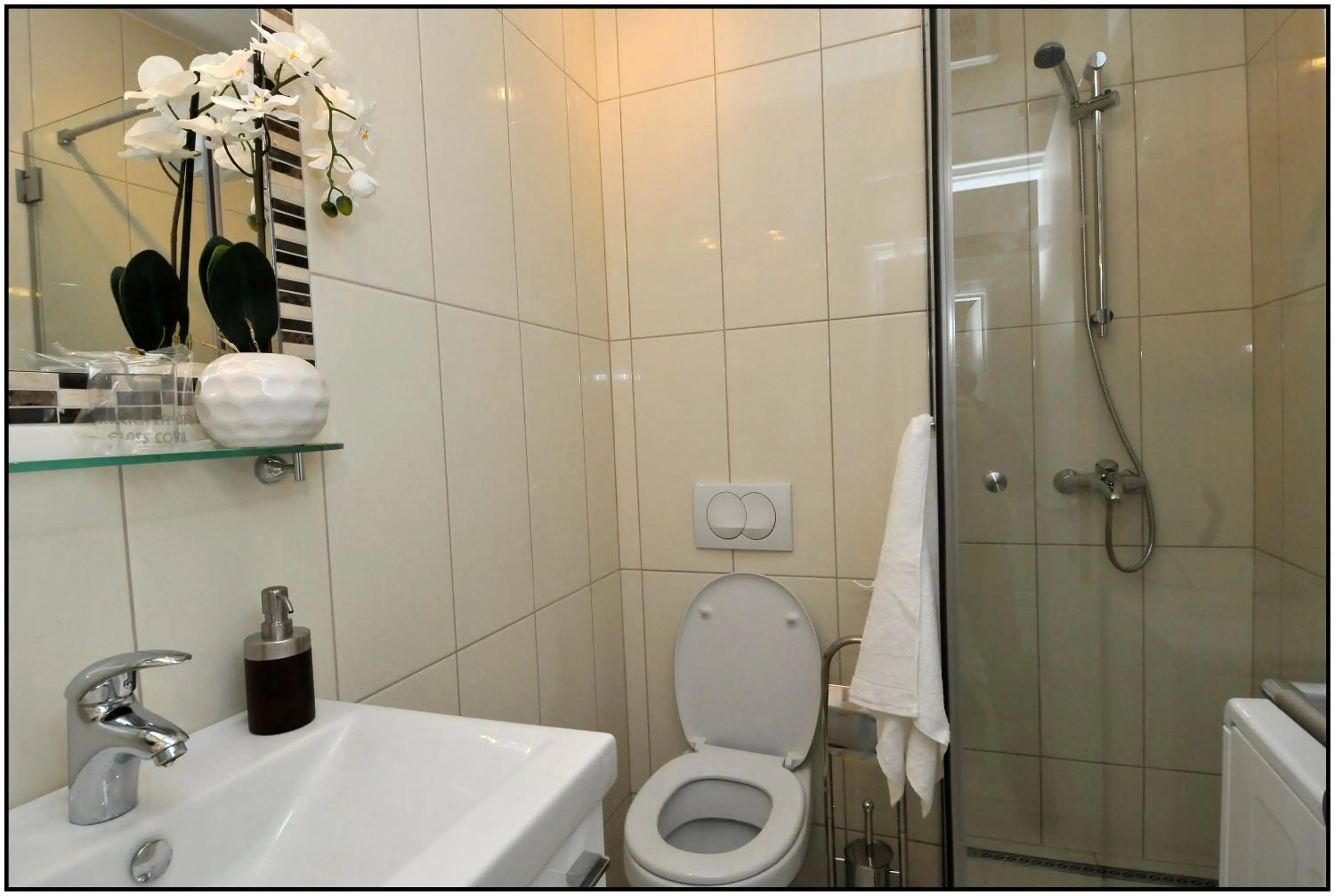 Bathroom in Apartment Karmen