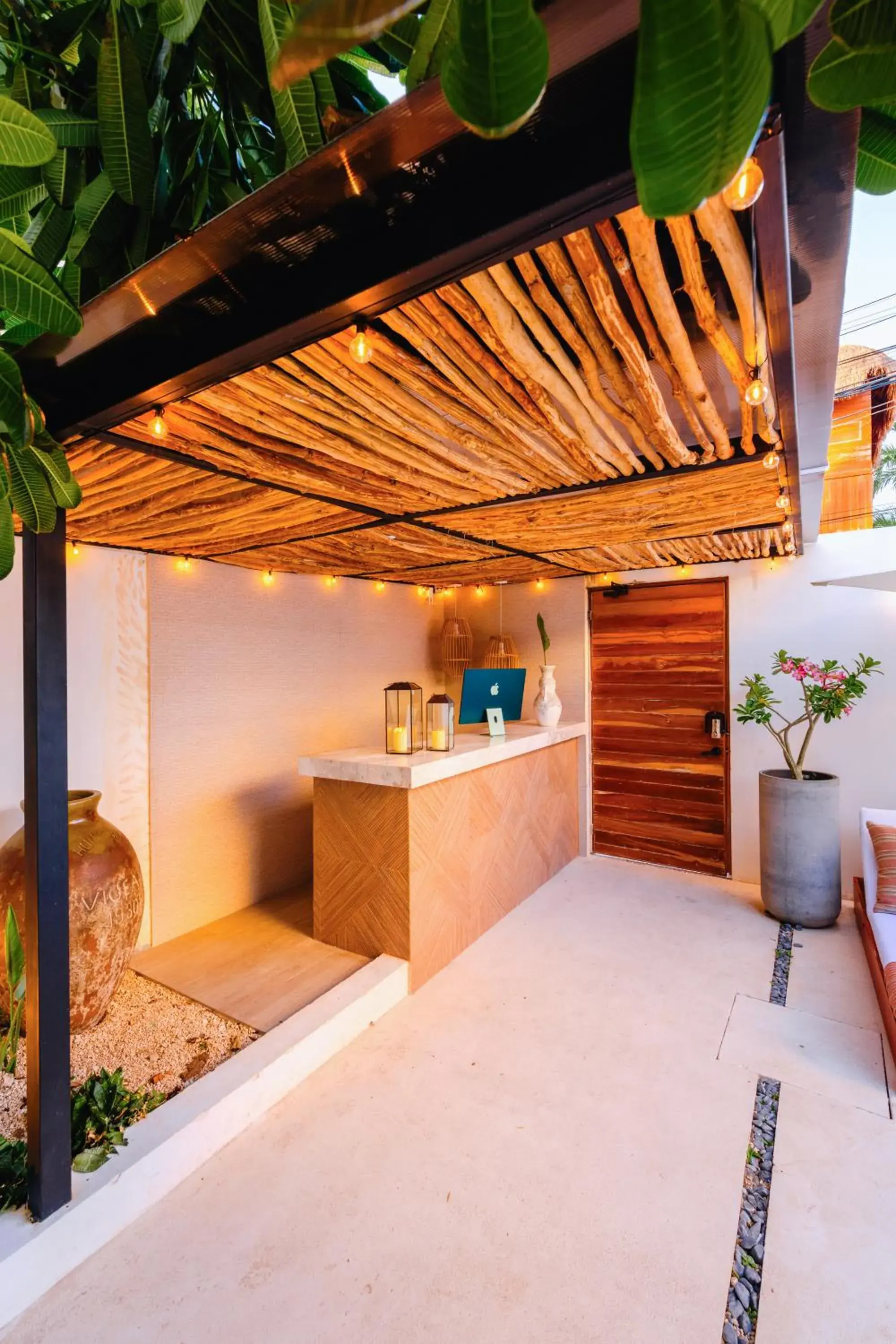 Garden, Bed in Malish Hotel & Spa Luxury Edition Garden, Bed in Malish Hotel & Spa Luxury Edition