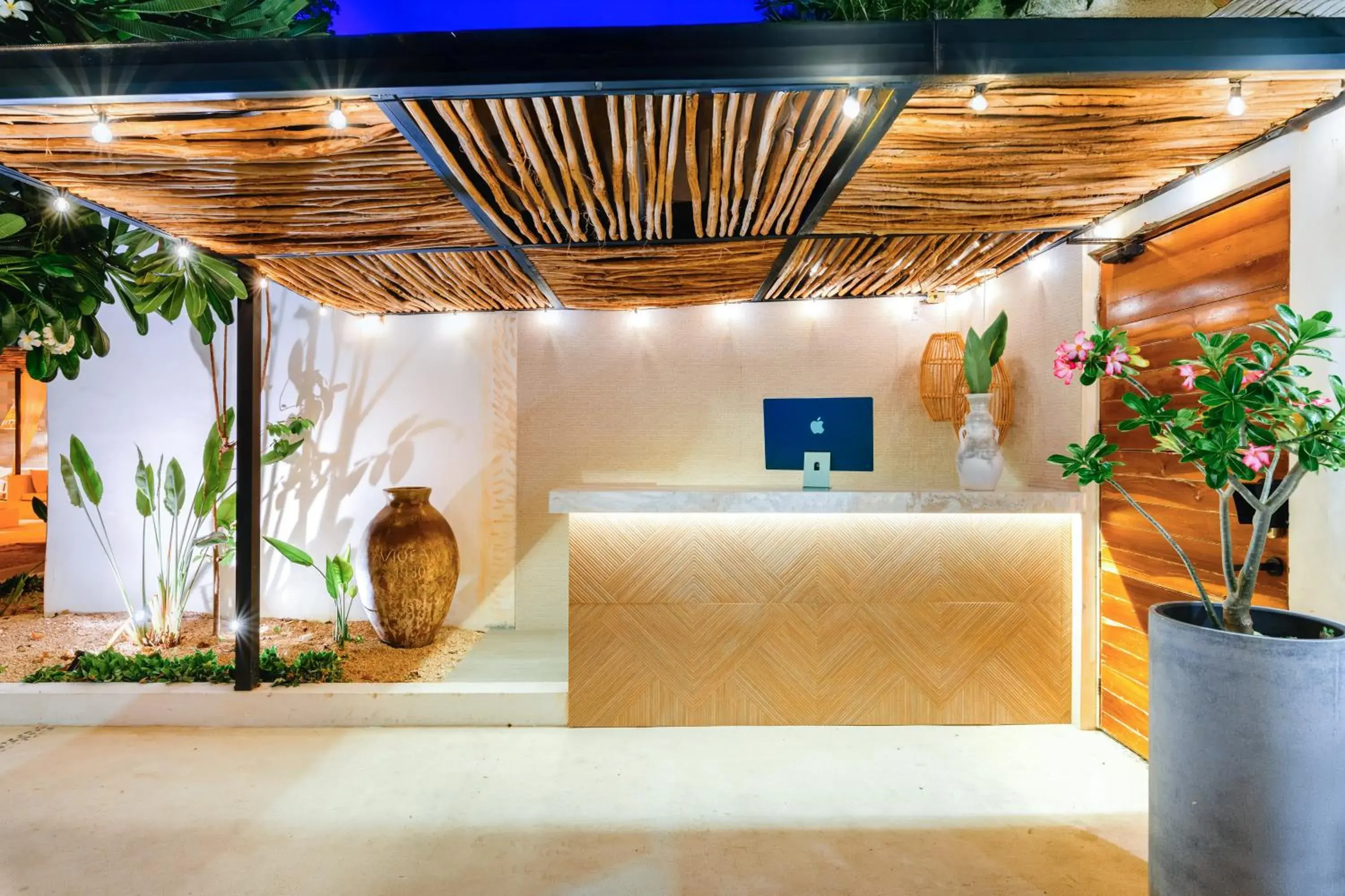 Lobby or reception in Malish Hotel & Spa Luxury Edition Lobby or reception in Malish Hotel & Spa Luxury Edition