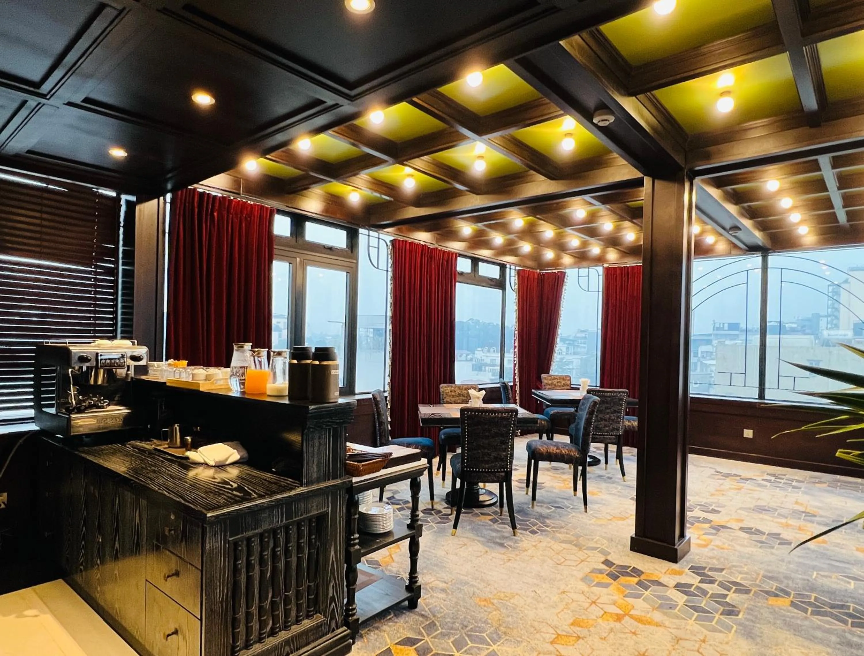 Breakfast in Hotel du Monde Classic