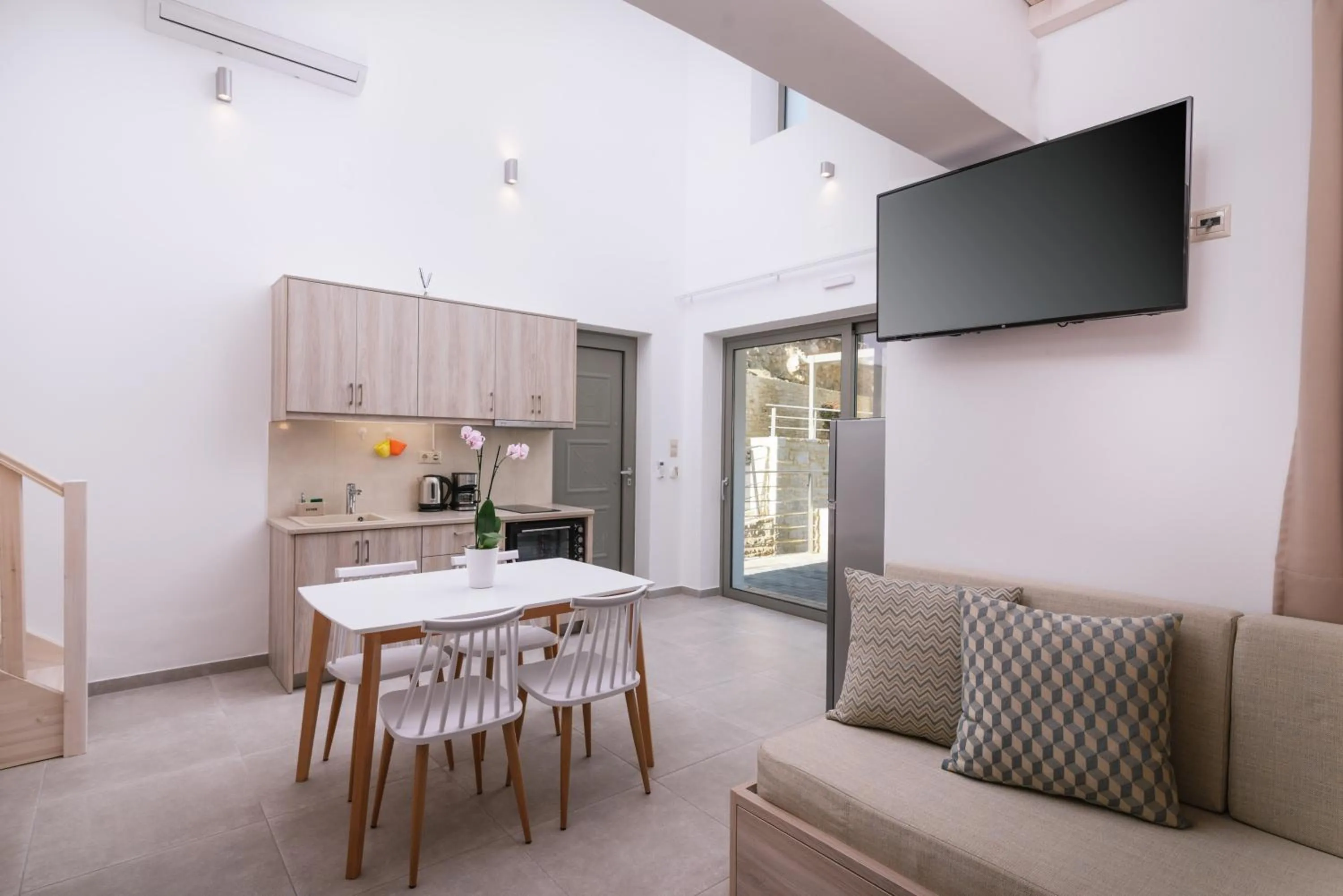 Kitchen or kitchenette in Matala Prime Villas