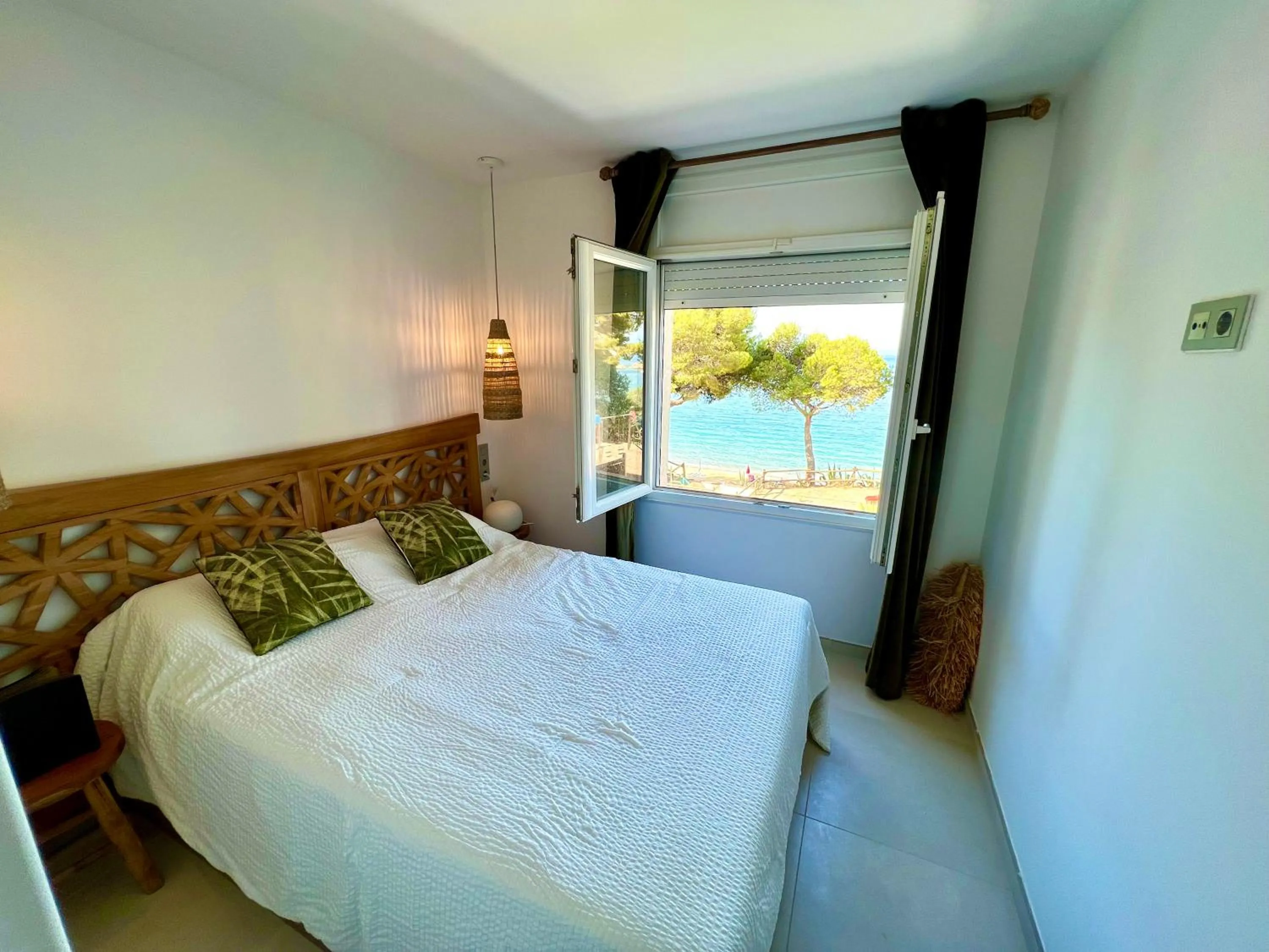 Bed in Almadrava Paradise et Eden