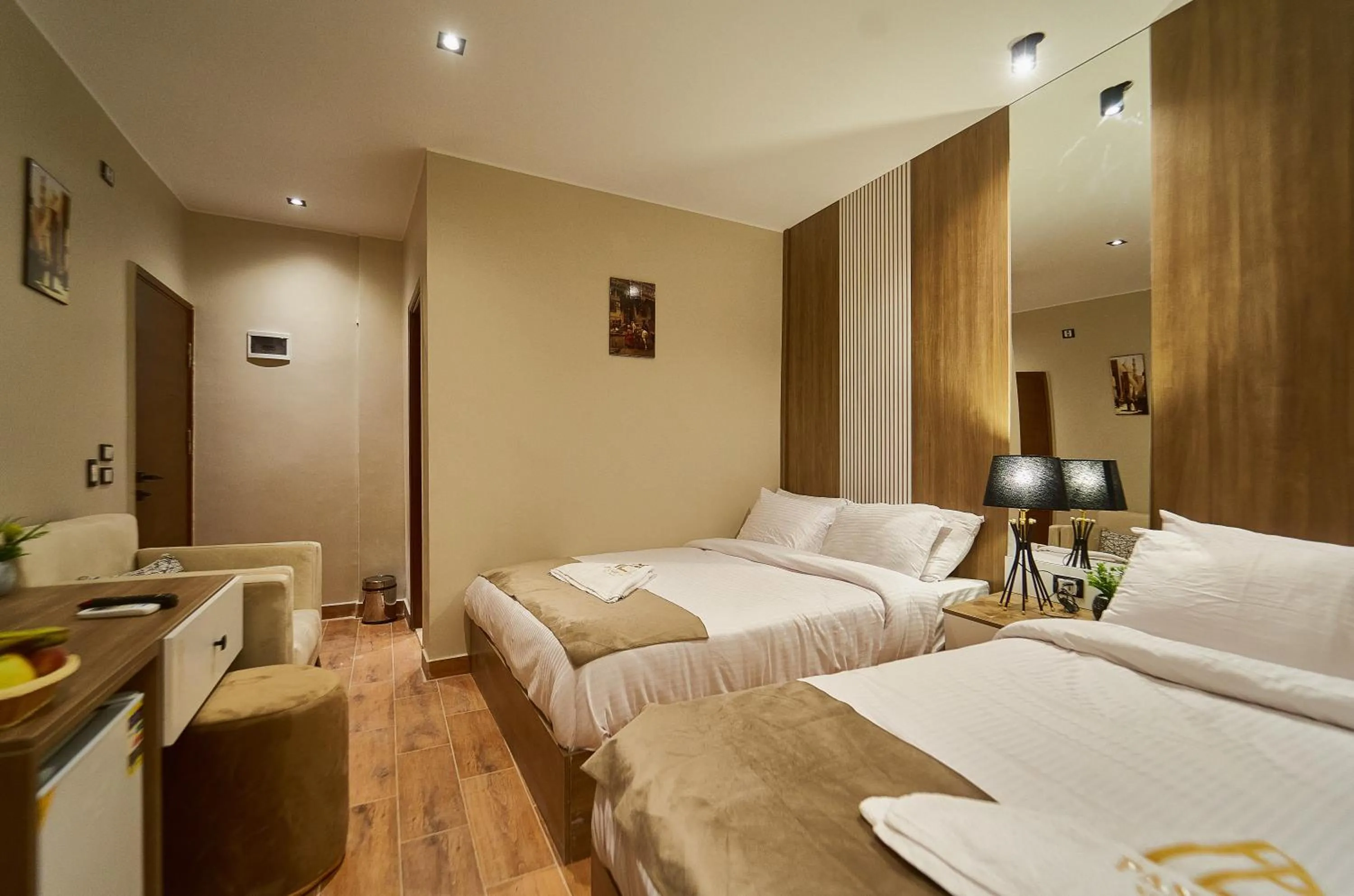 Bed in PANORAMA view pyramids