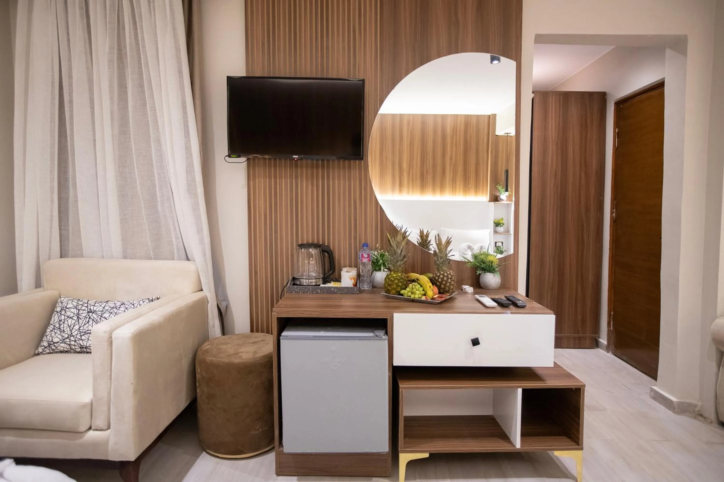 Seating area in PANORAMA view pyramids