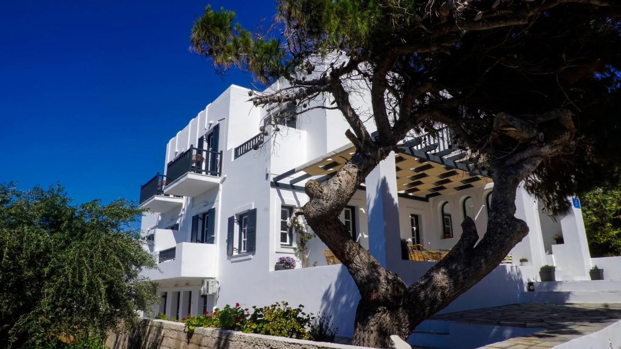 Property building in Paros Five Senses