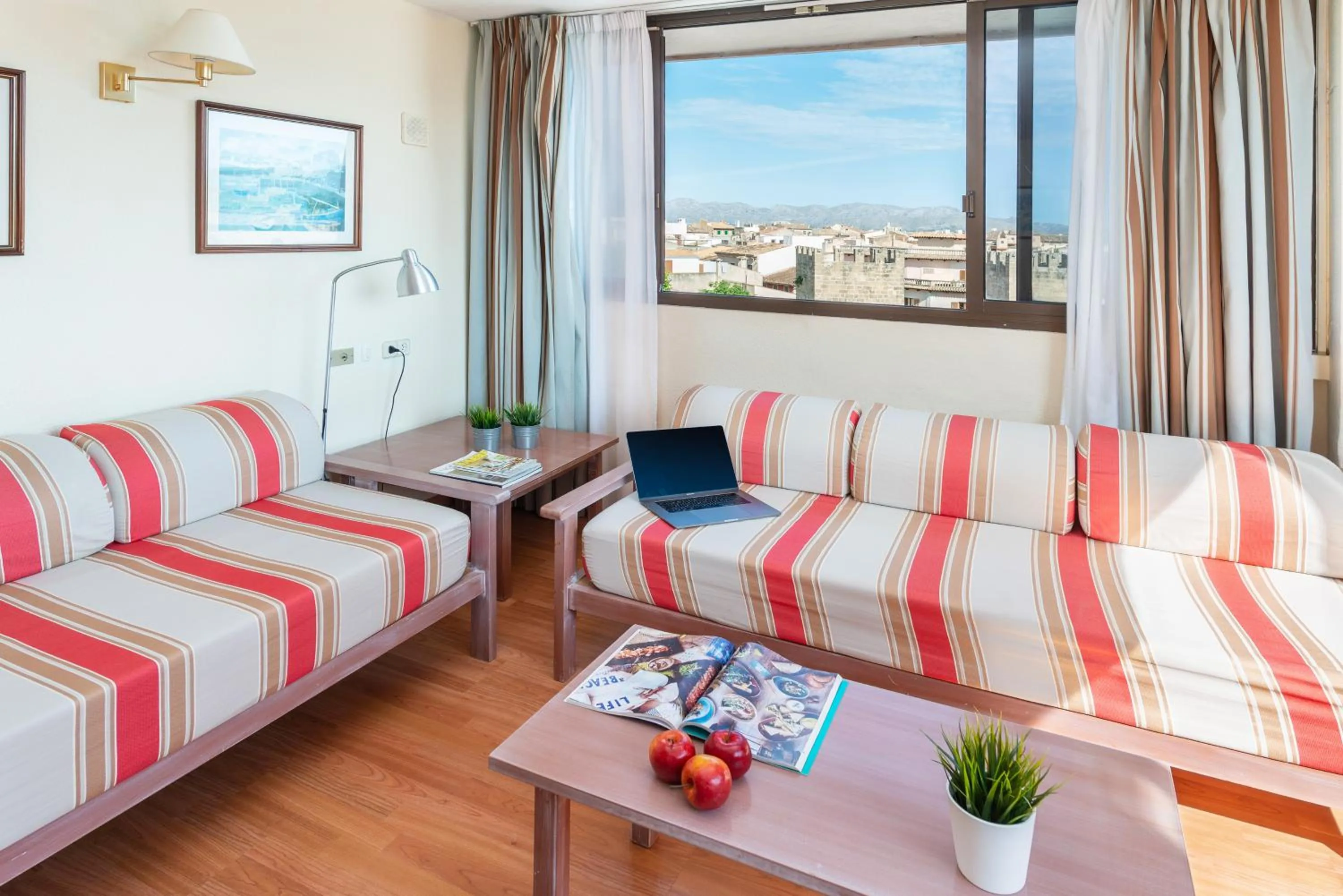 Living room in Apartamentos Carlos V