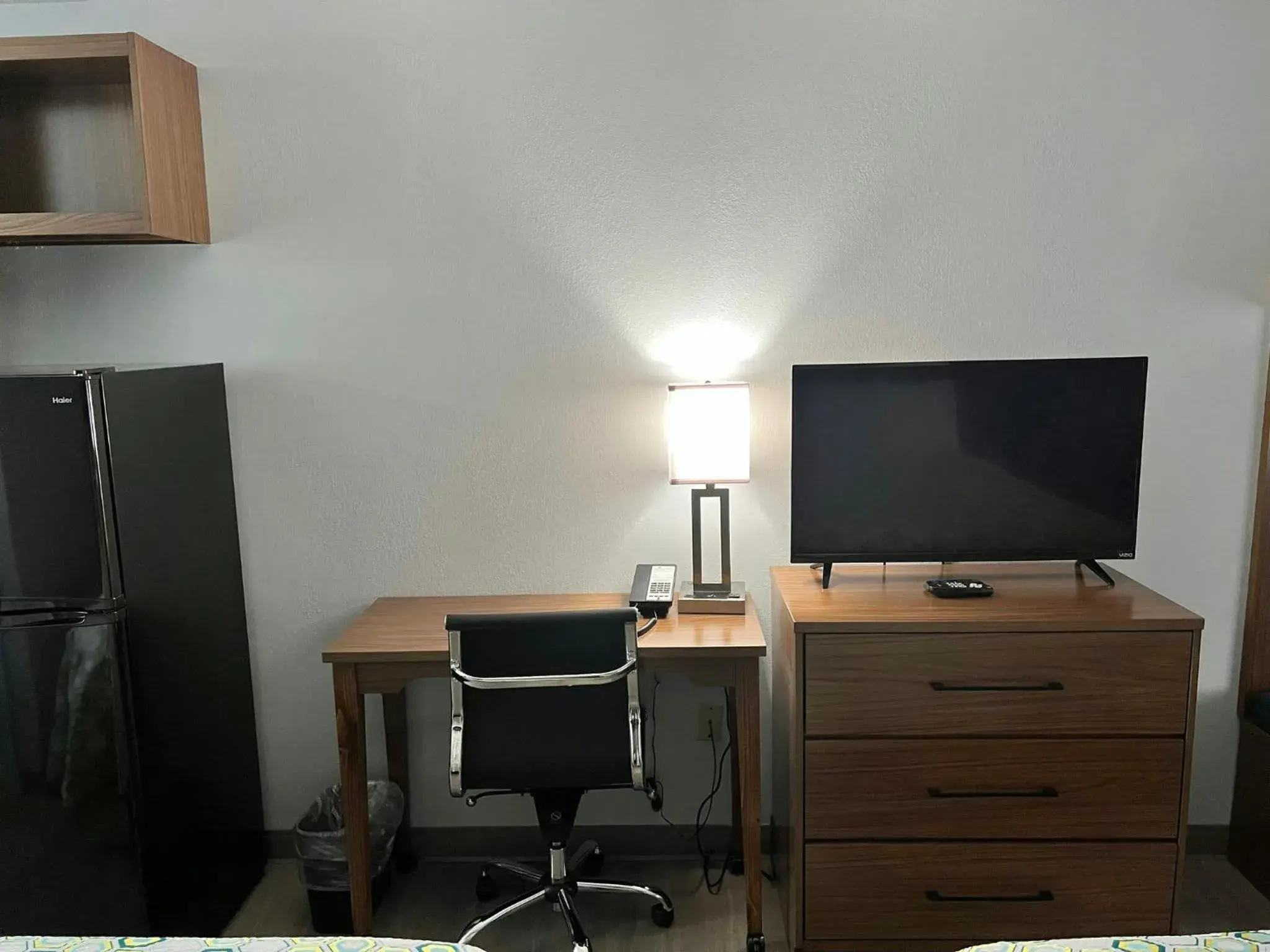 Photo of the whole room in HomeTowne Studios by Red Roof Georgetown, KY Photo of the whole room in HomeTowne Studios by Red Roof Georgetown, KY