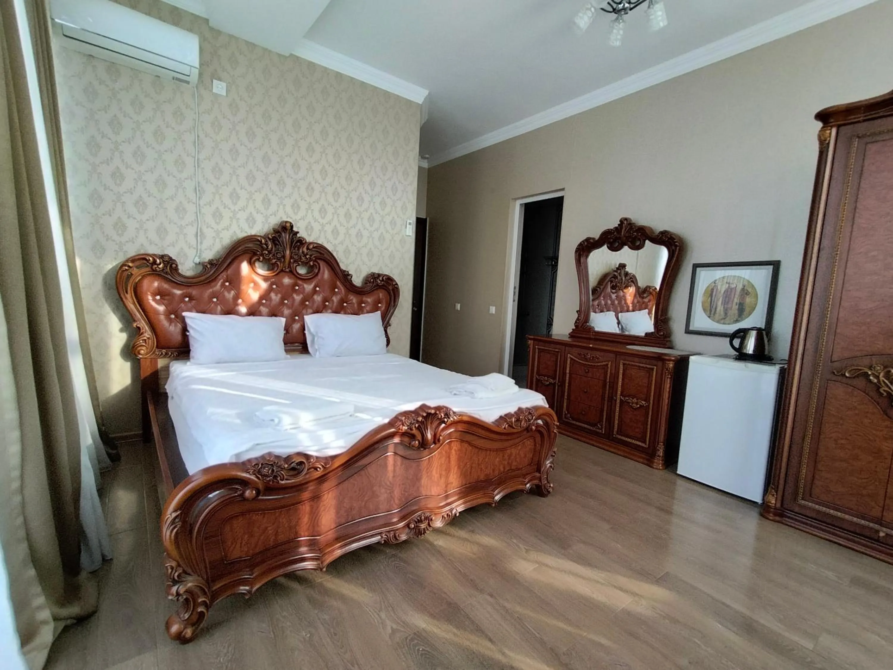 Photo of the whole room in New Star