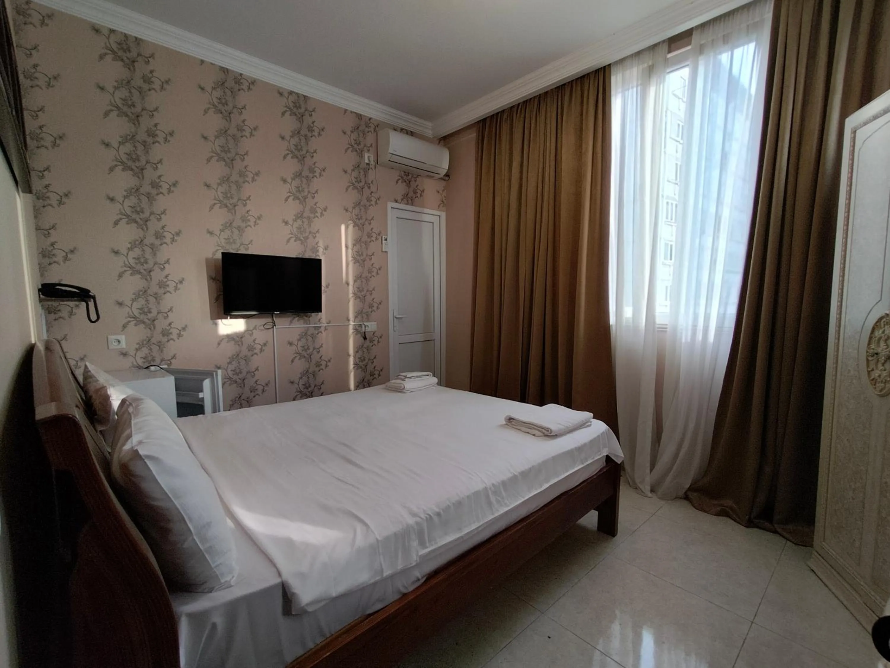 Photo of the whole room in New Star