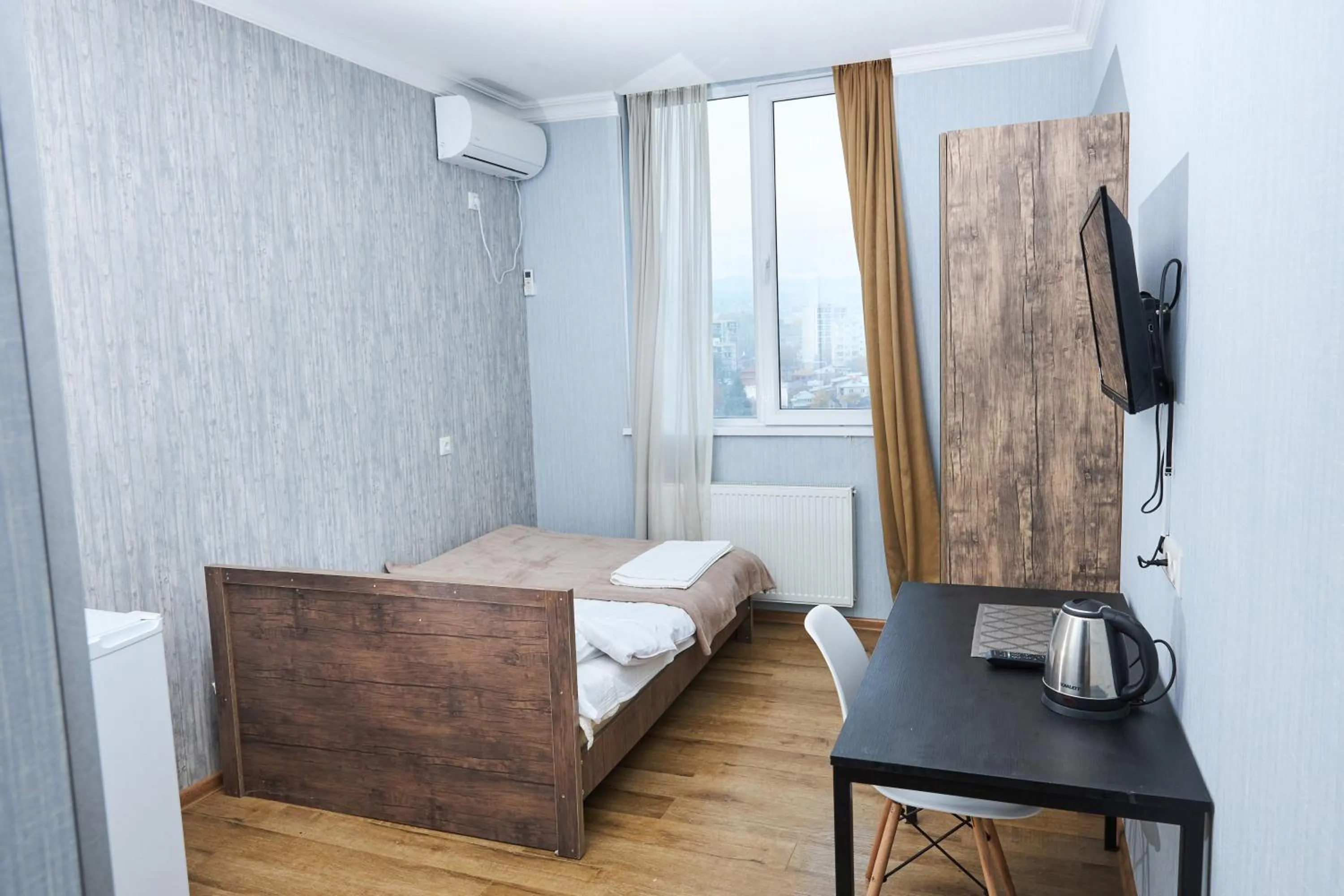 Photo of the whole room in New Star