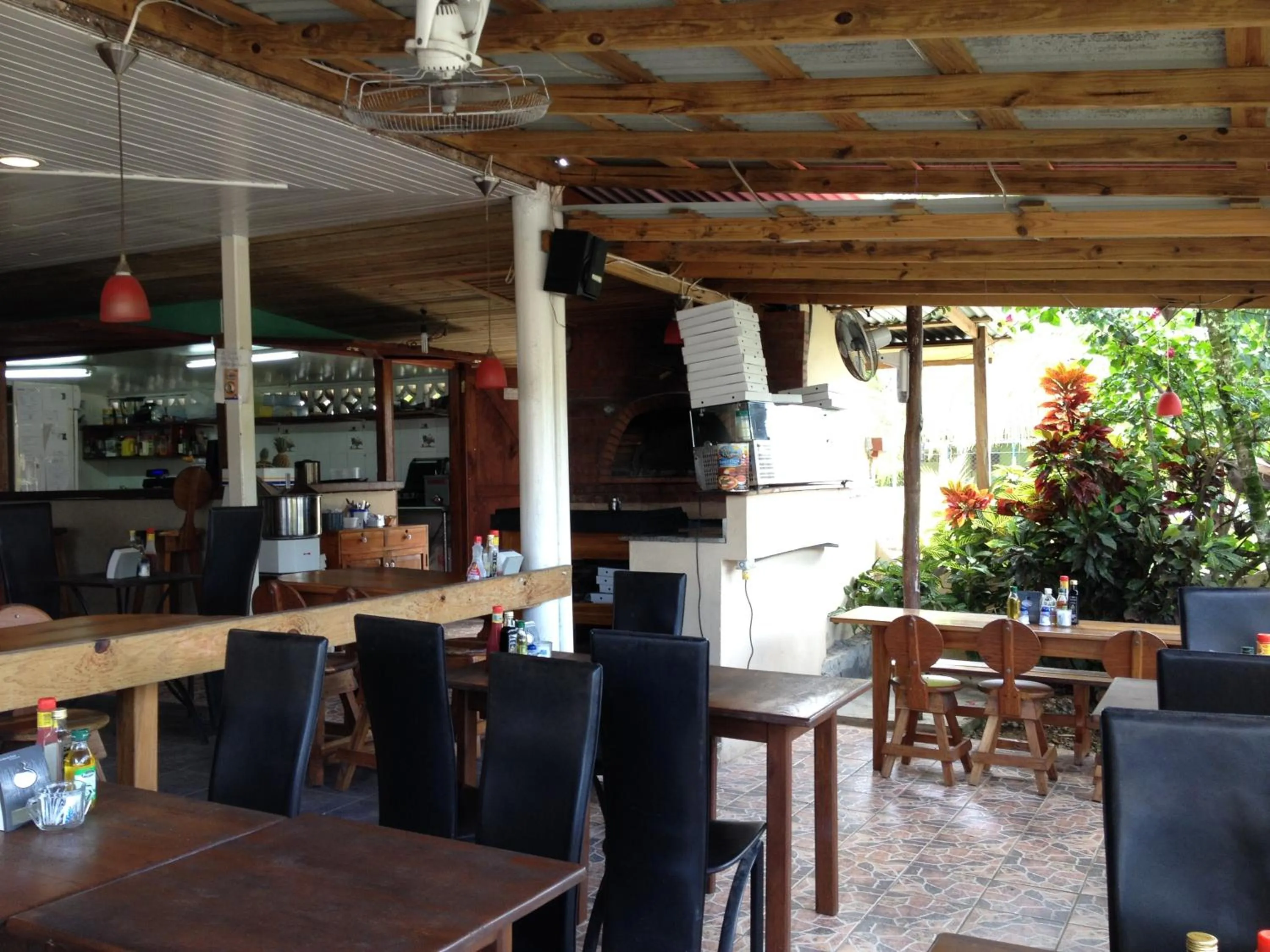 Restaurant/places to eat in Hotel Posada Los Delfines