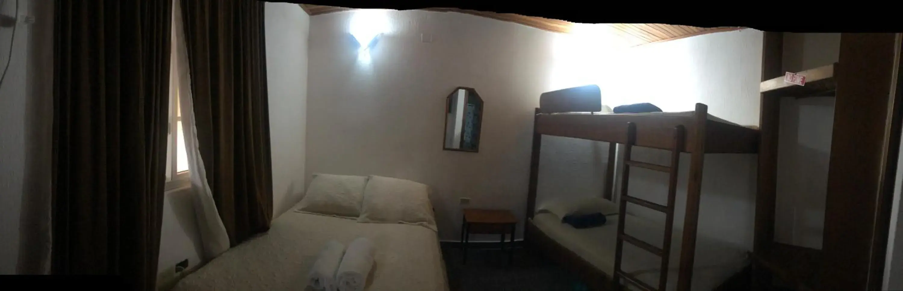 Standard Quadruple Room in Hotel Posada Los Delfines Standard Quadruple Room in Hotel Posada Los Delfines