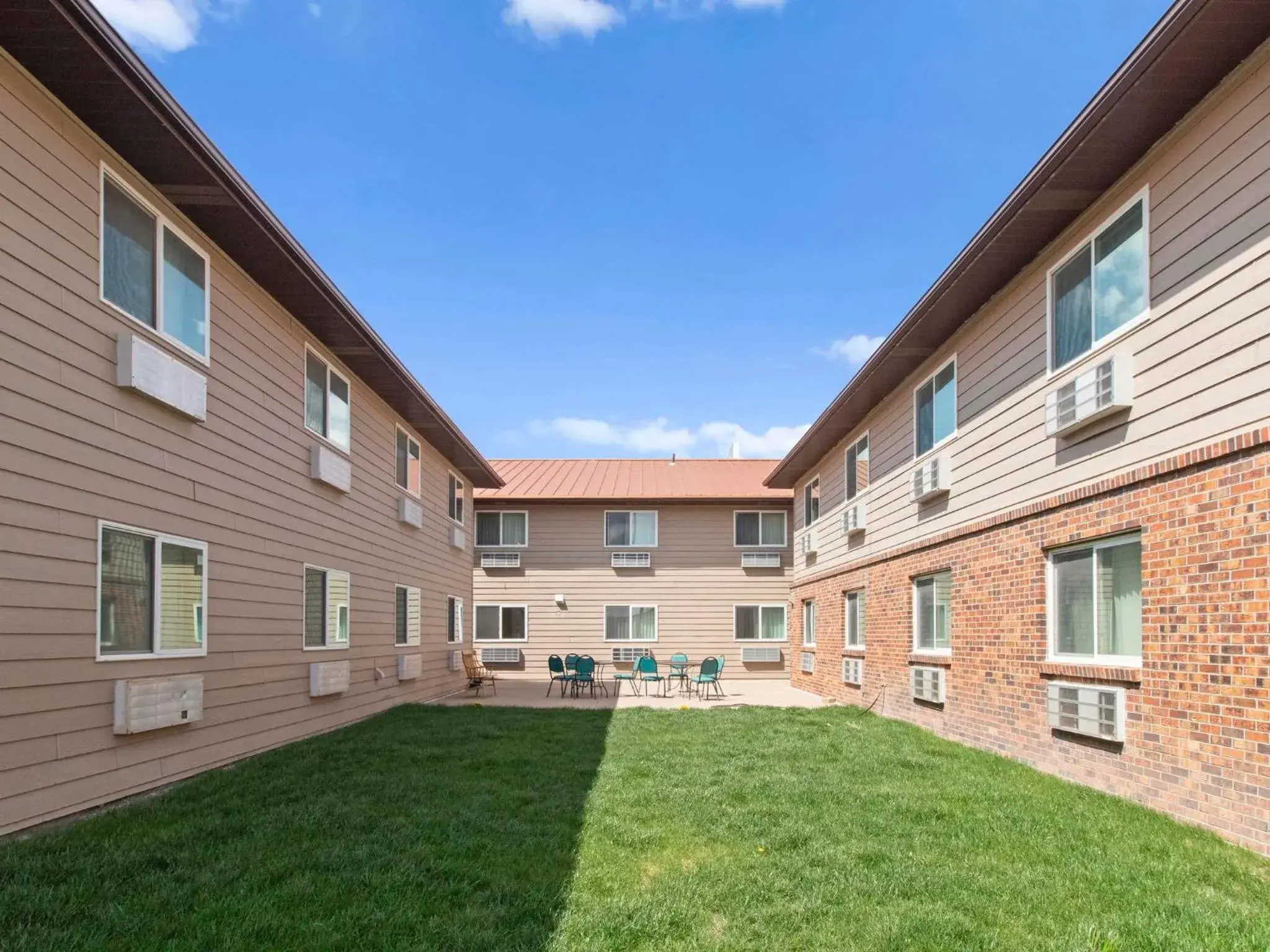 Property building in Super 8 by Wyndham Ogallala Property building in Super 8 by Wyndham Ogallala