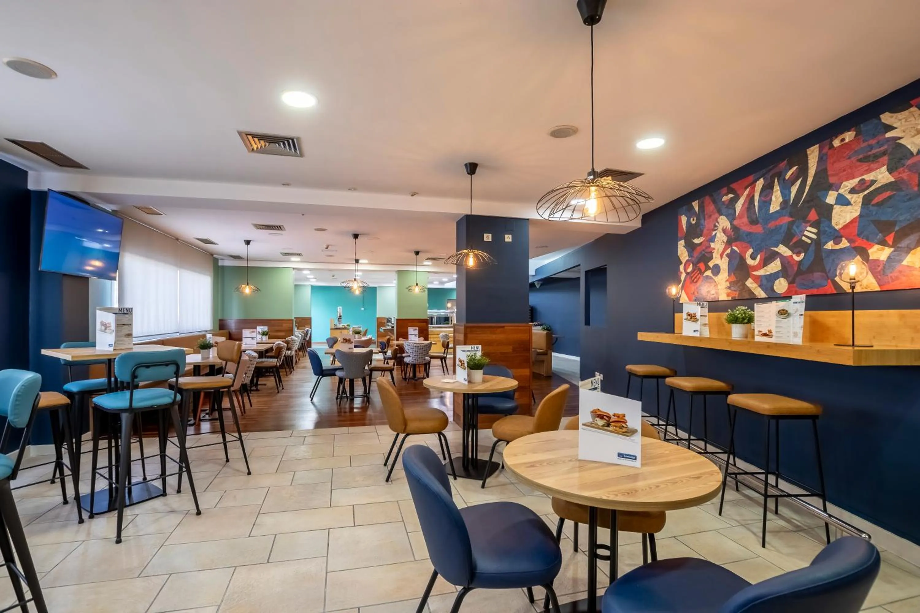 Restaurant/places to eat in Travelodge Murcia