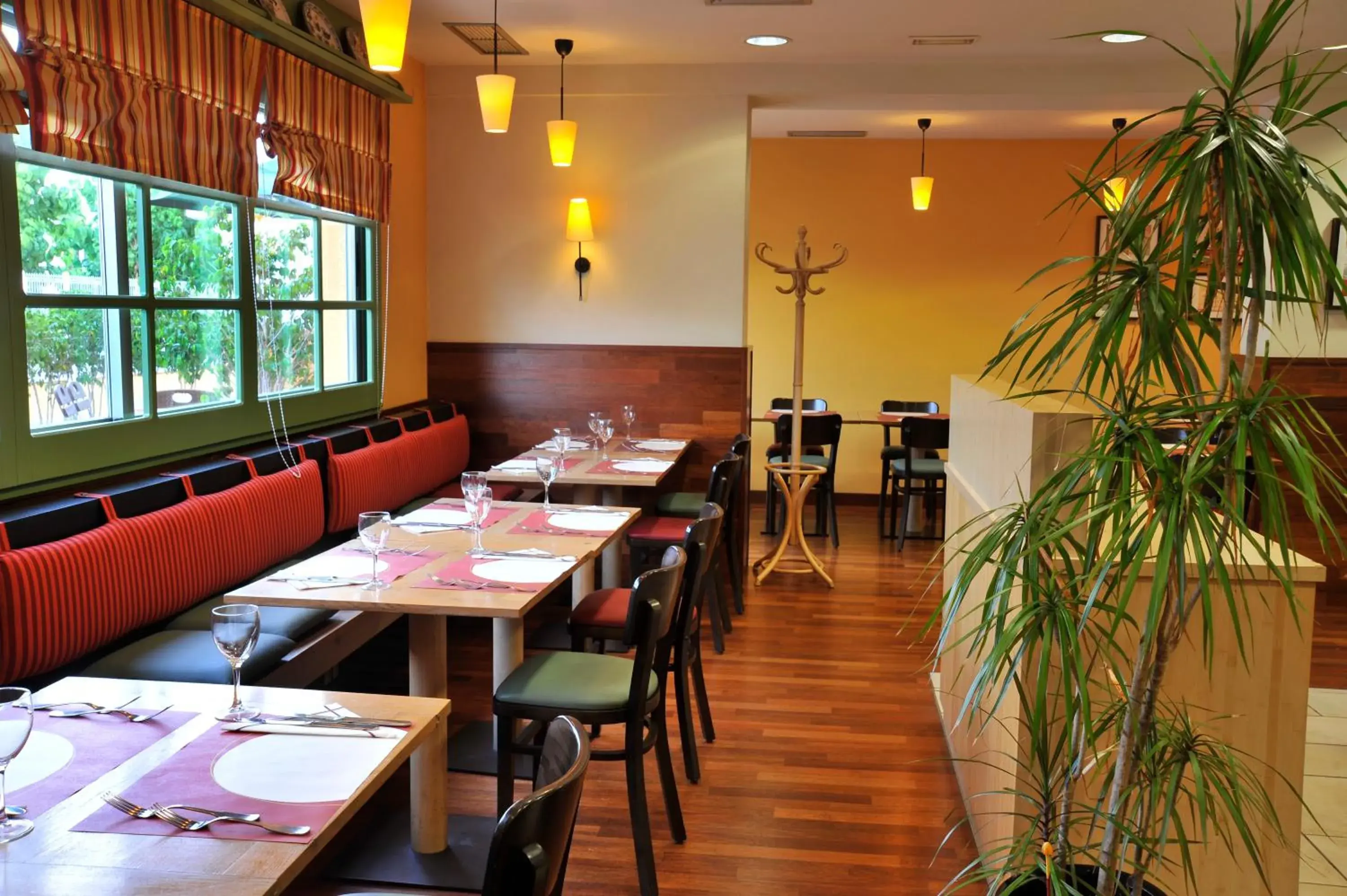 Restaurant/places to eat in Campanile Hotel Murcia Restaurant/places to eat in Campanile Hotel Murcia