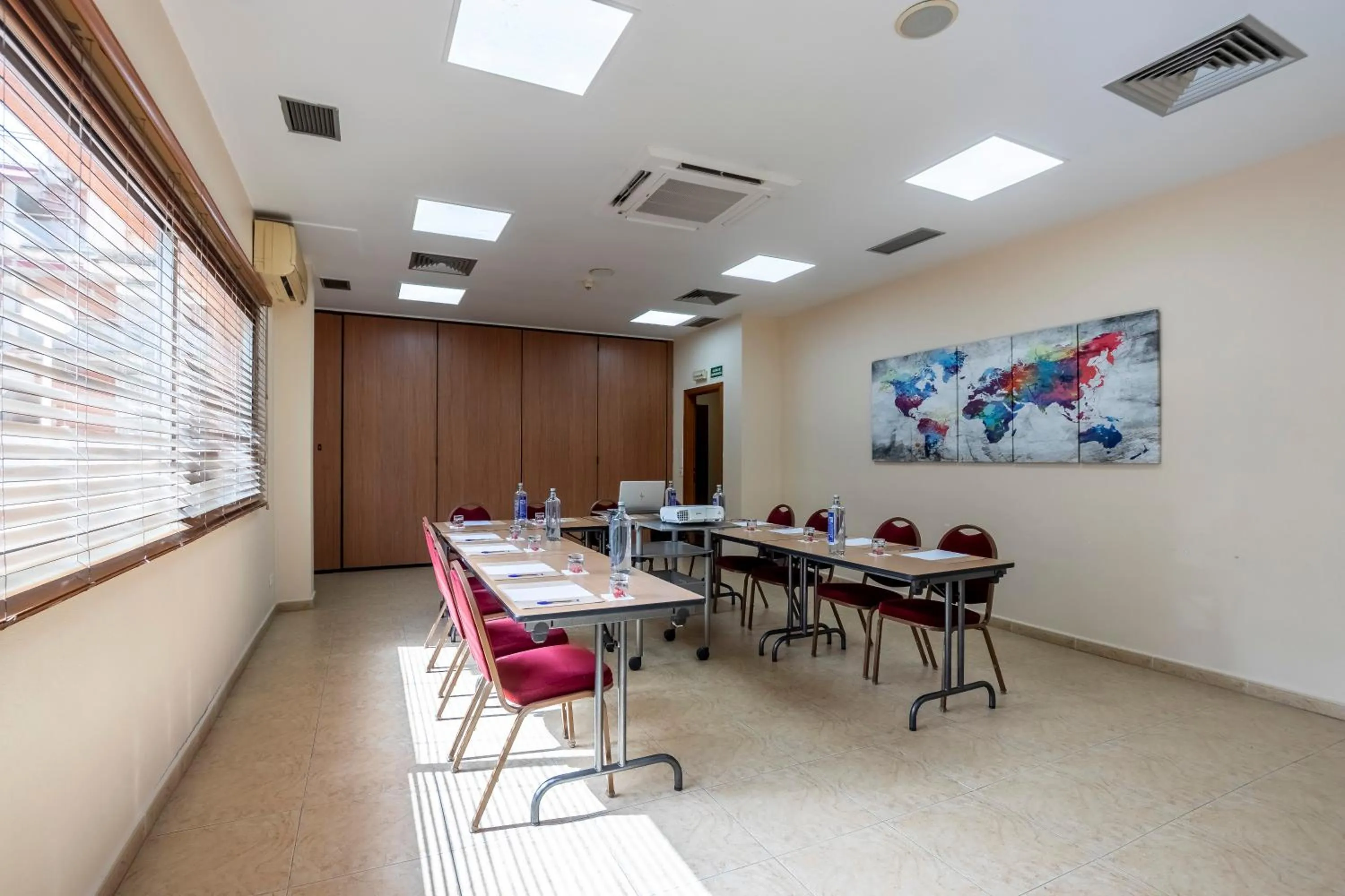 Meeting/conference room in Travelodge Murcia