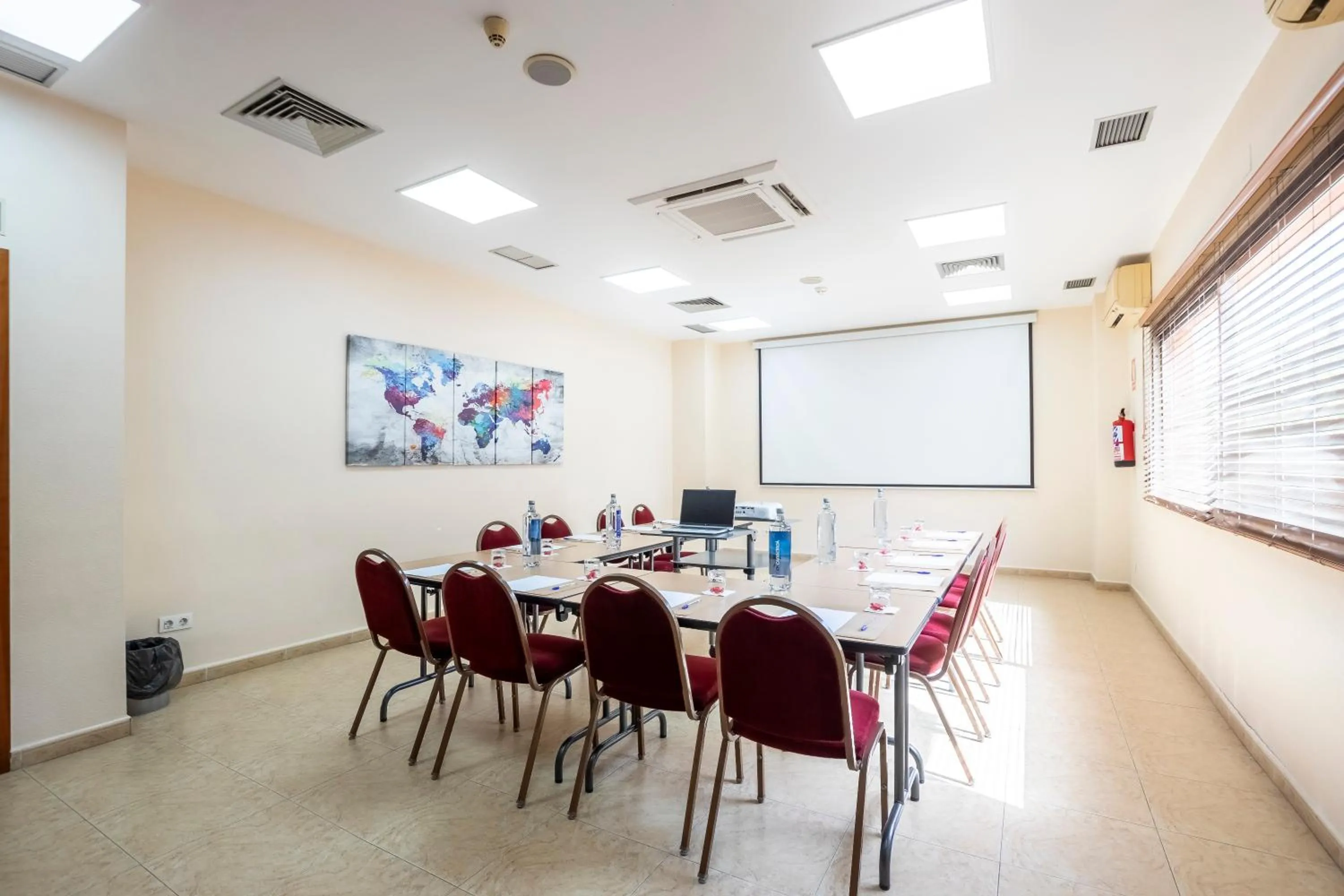 Meeting/conference room in Travelodge Murcia