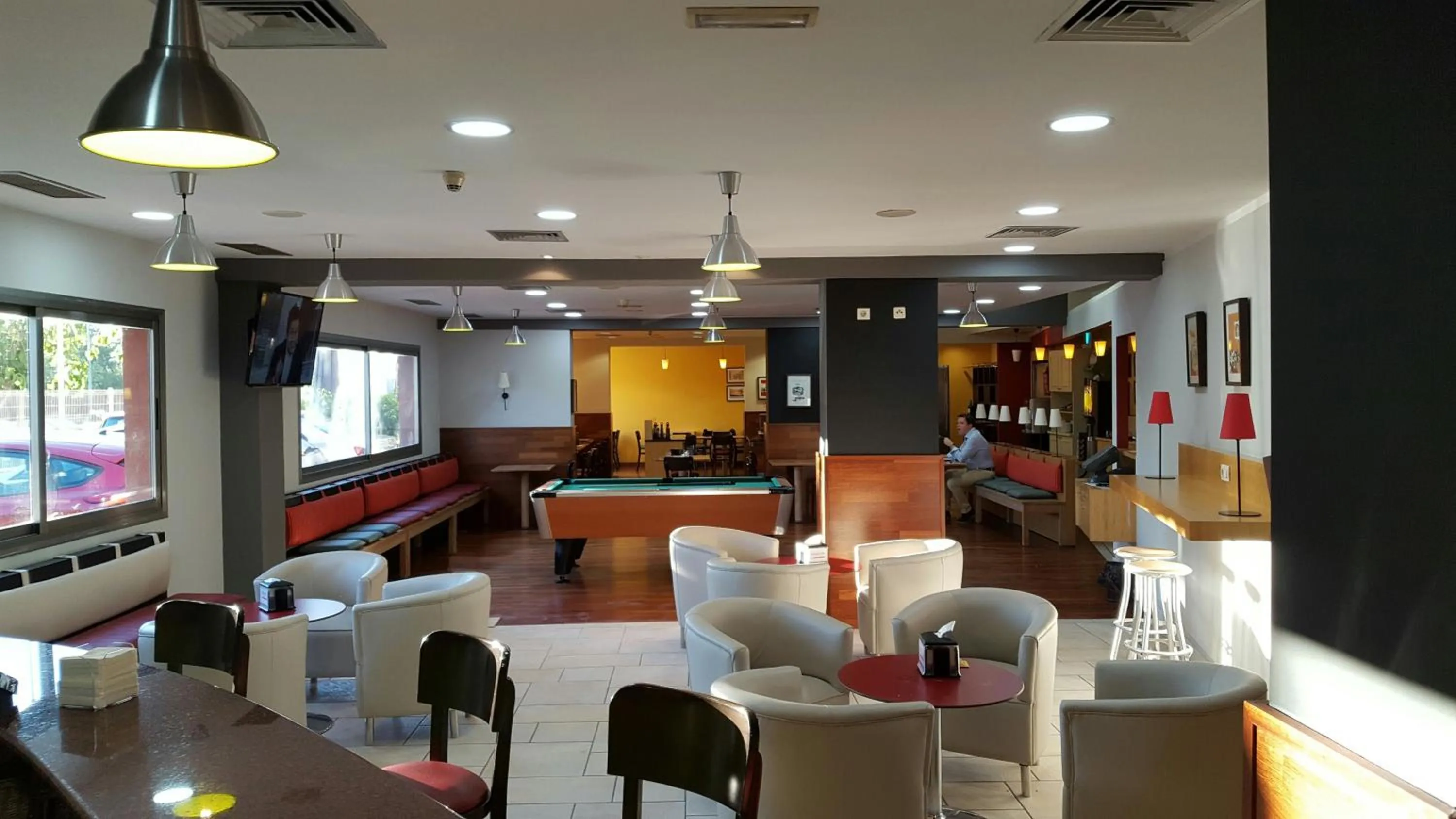 Lounge or bar in Campanile Hotel Murcia