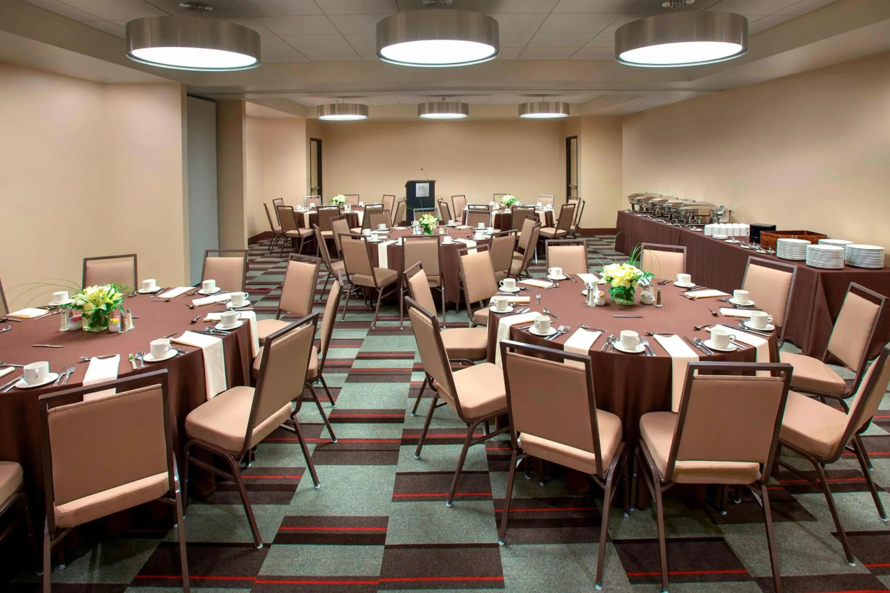 Meeting/conference room in Four Points by Sheraton Charleston