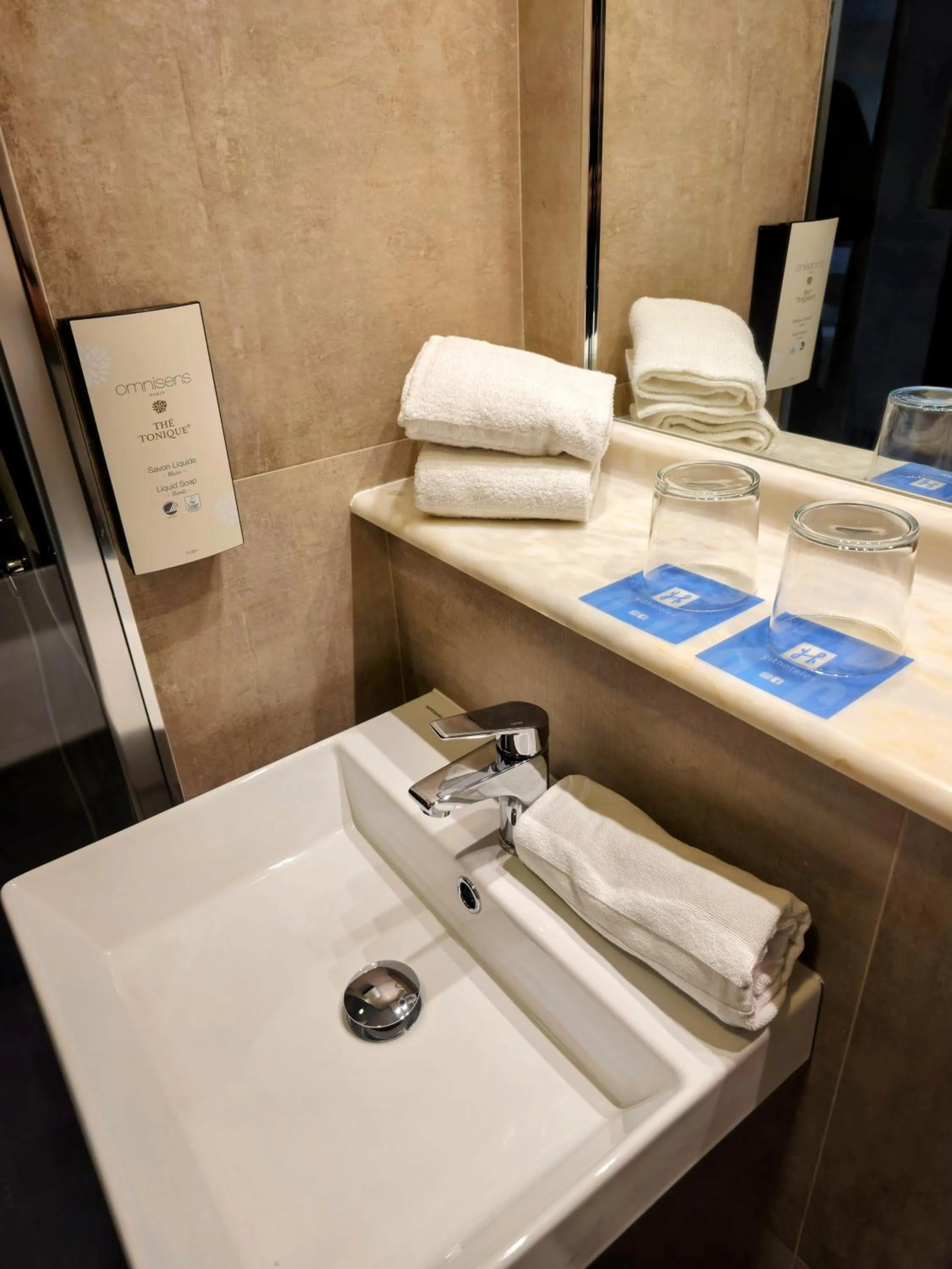 Bathroom in Hotel YIT Ciudad de Elche