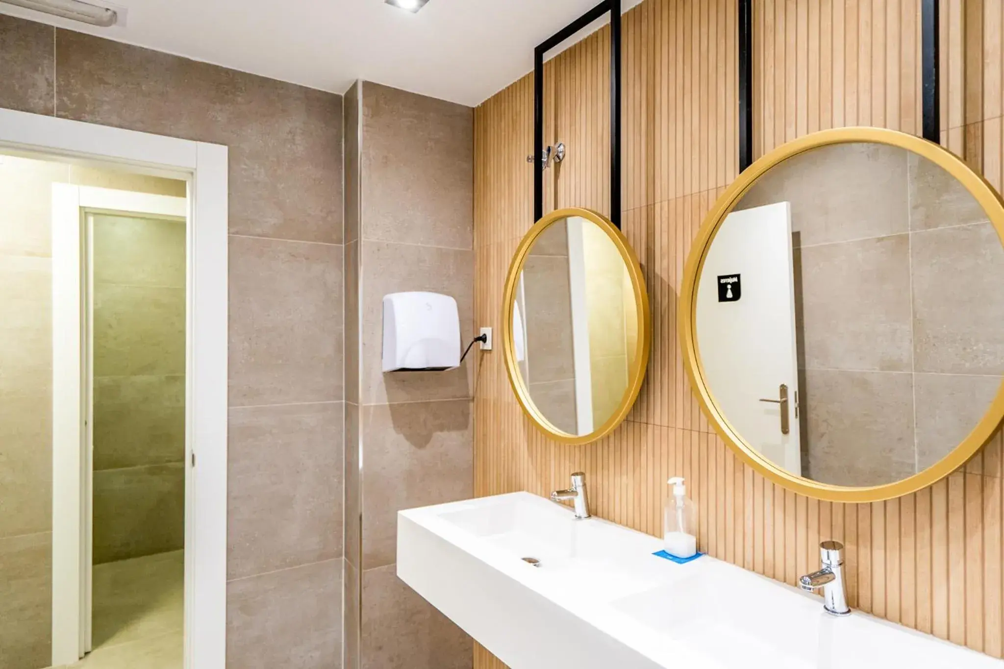 Property building in Hotel YIT Ciudad de Elche Property building in Hotel YIT Ciudad de Elche