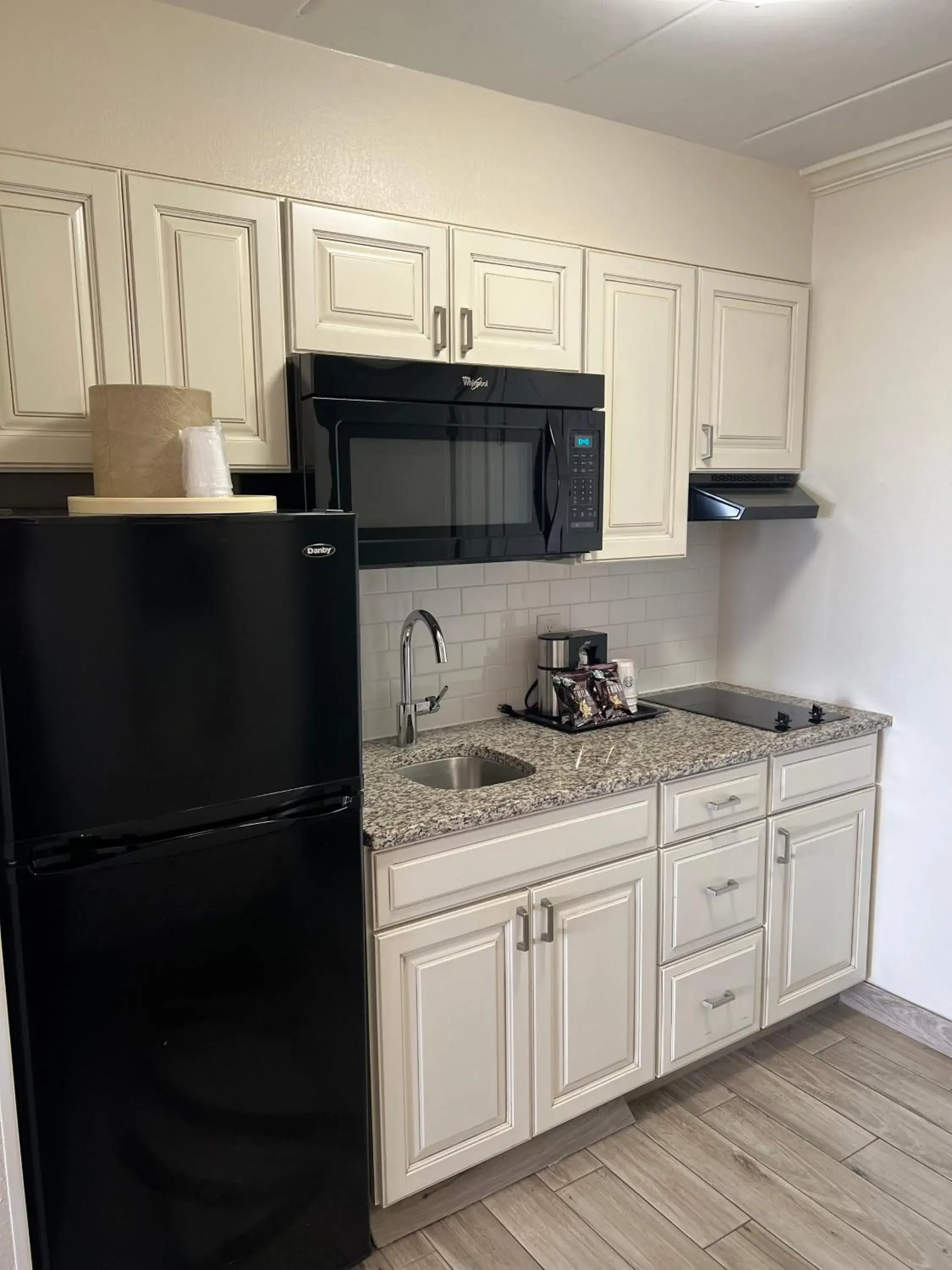 King Studio w/ Sofa Bed Oceanfront in Dunes Suites Oceanfront King Studio w/ Sofa Bed Oceanfront in Dunes Suites Oceanfront