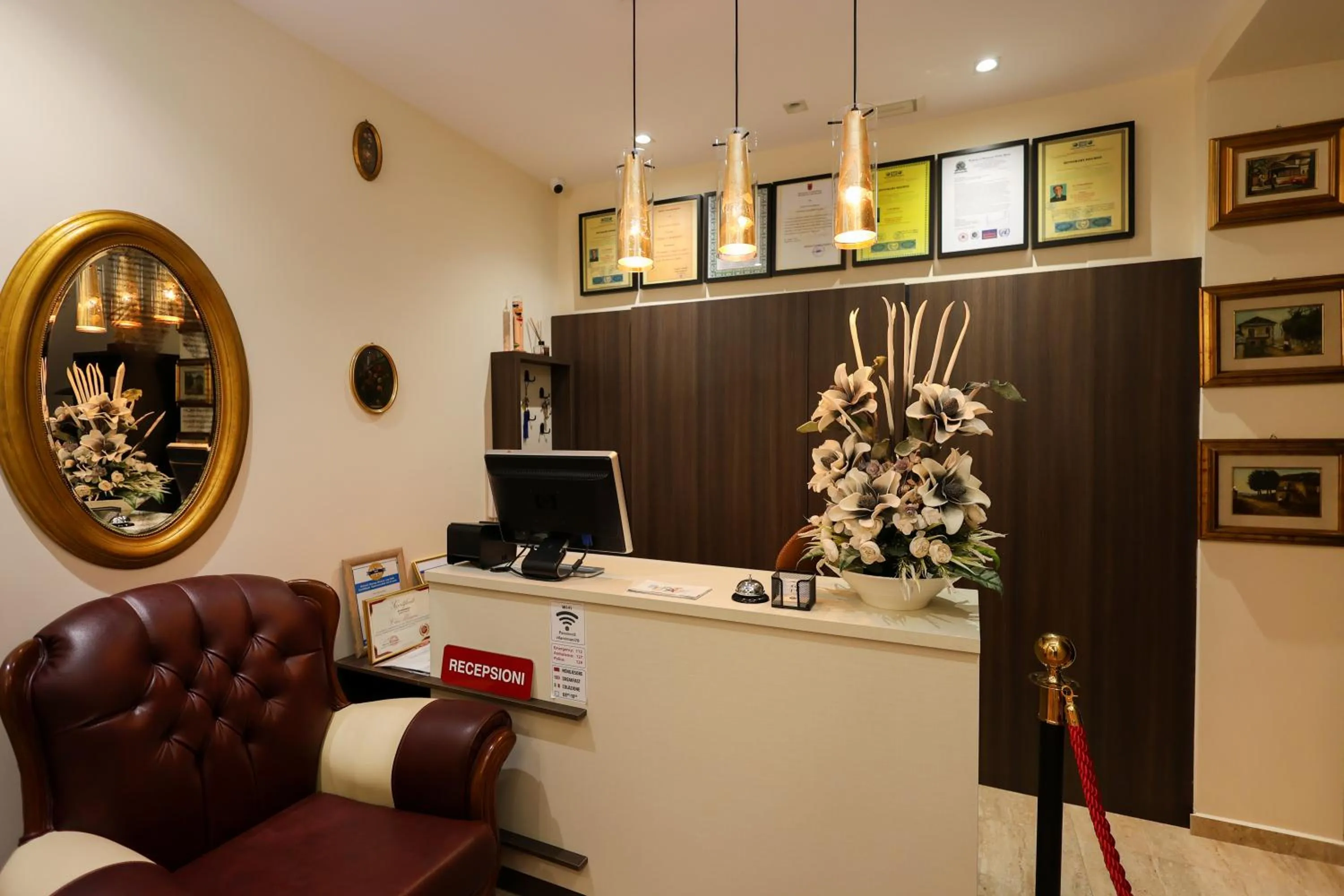 Seating area in Hotel Mimani