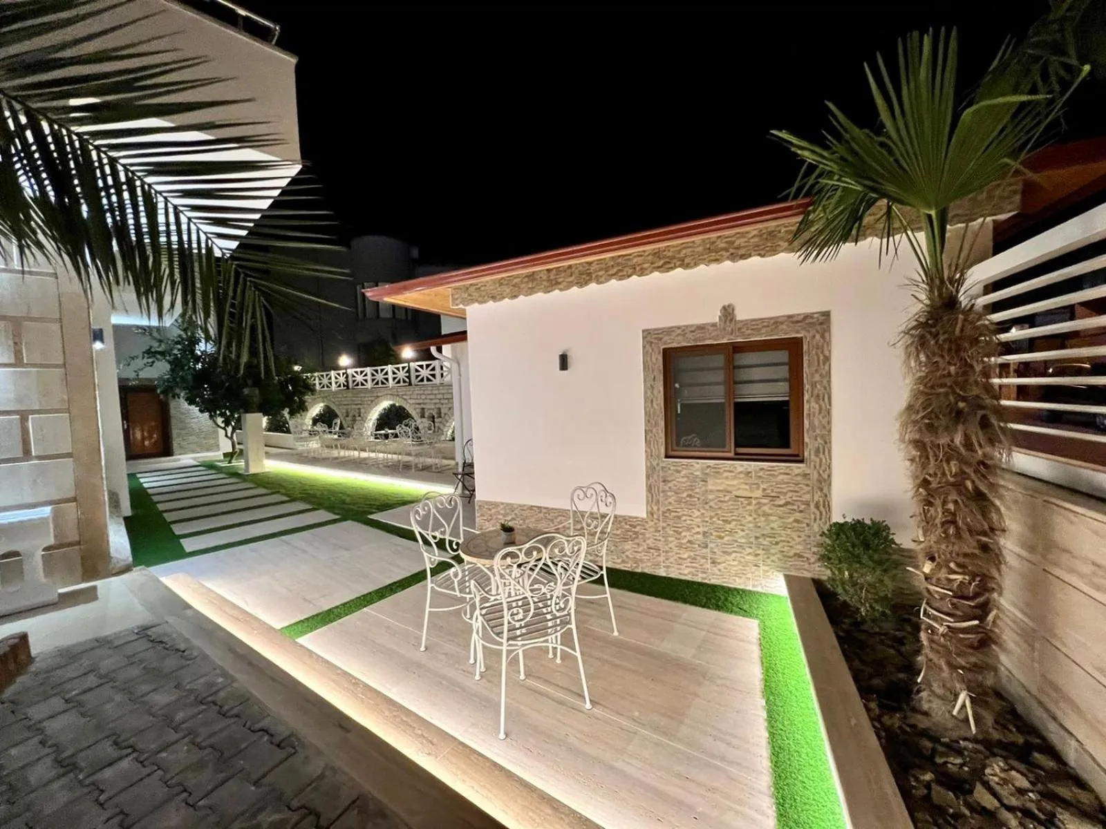 Patio in Hotel Mimani