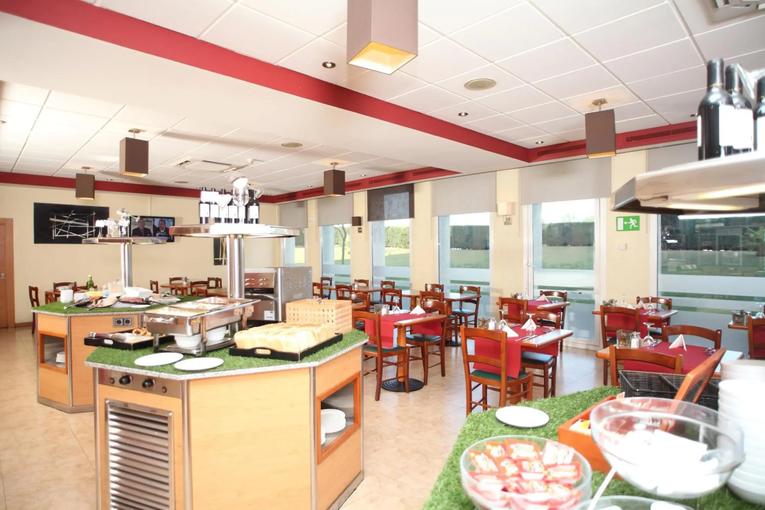 Continental breakfast in Travelodge Barcelona del Vallés Continental breakfast in Travelodge Barcelona del Vallés