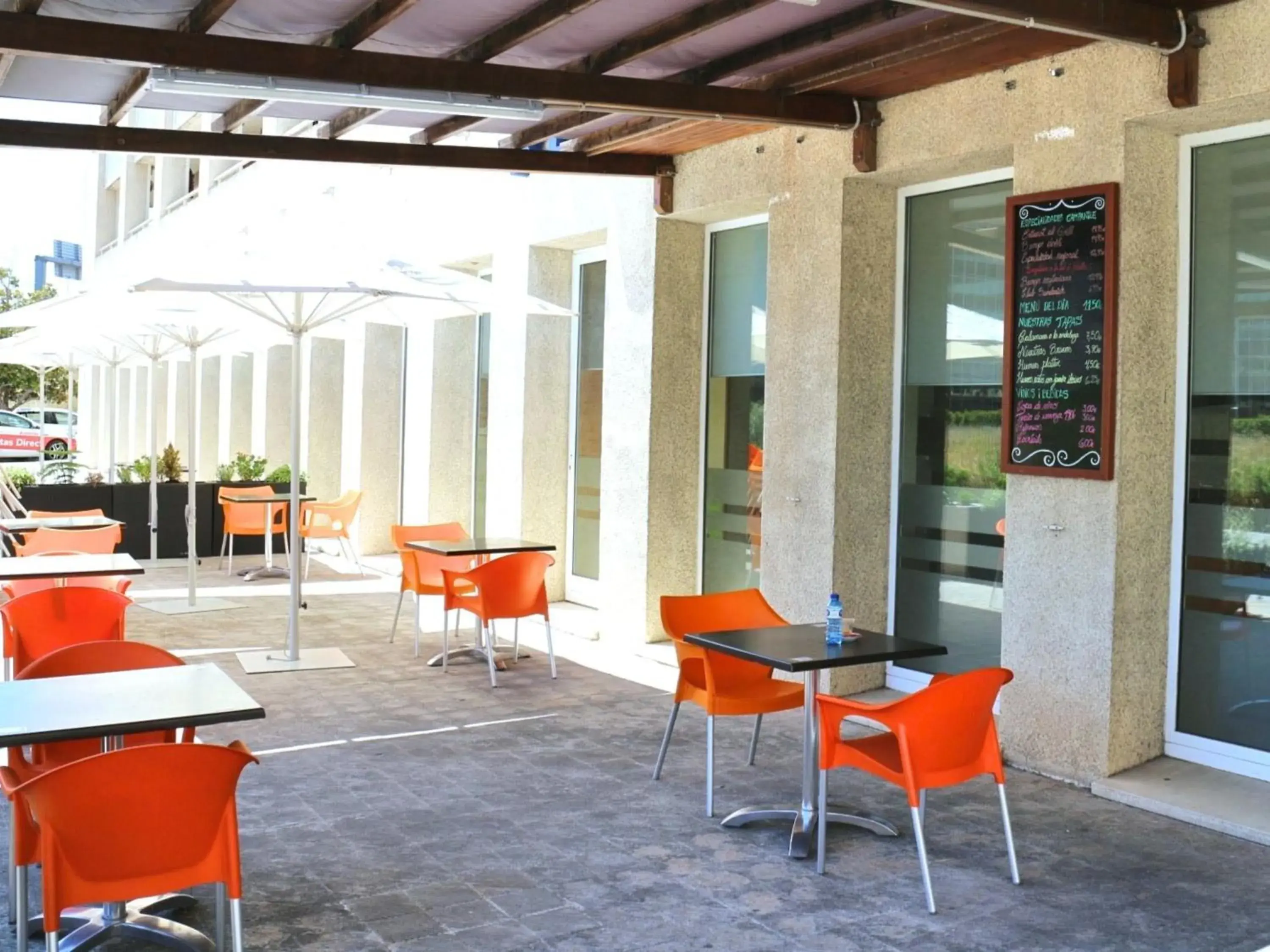 Restaurant/places to eat in Travelodge Barcelona del Vallés Restaurant/places to eat in Travelodge Barcelona del Vallés