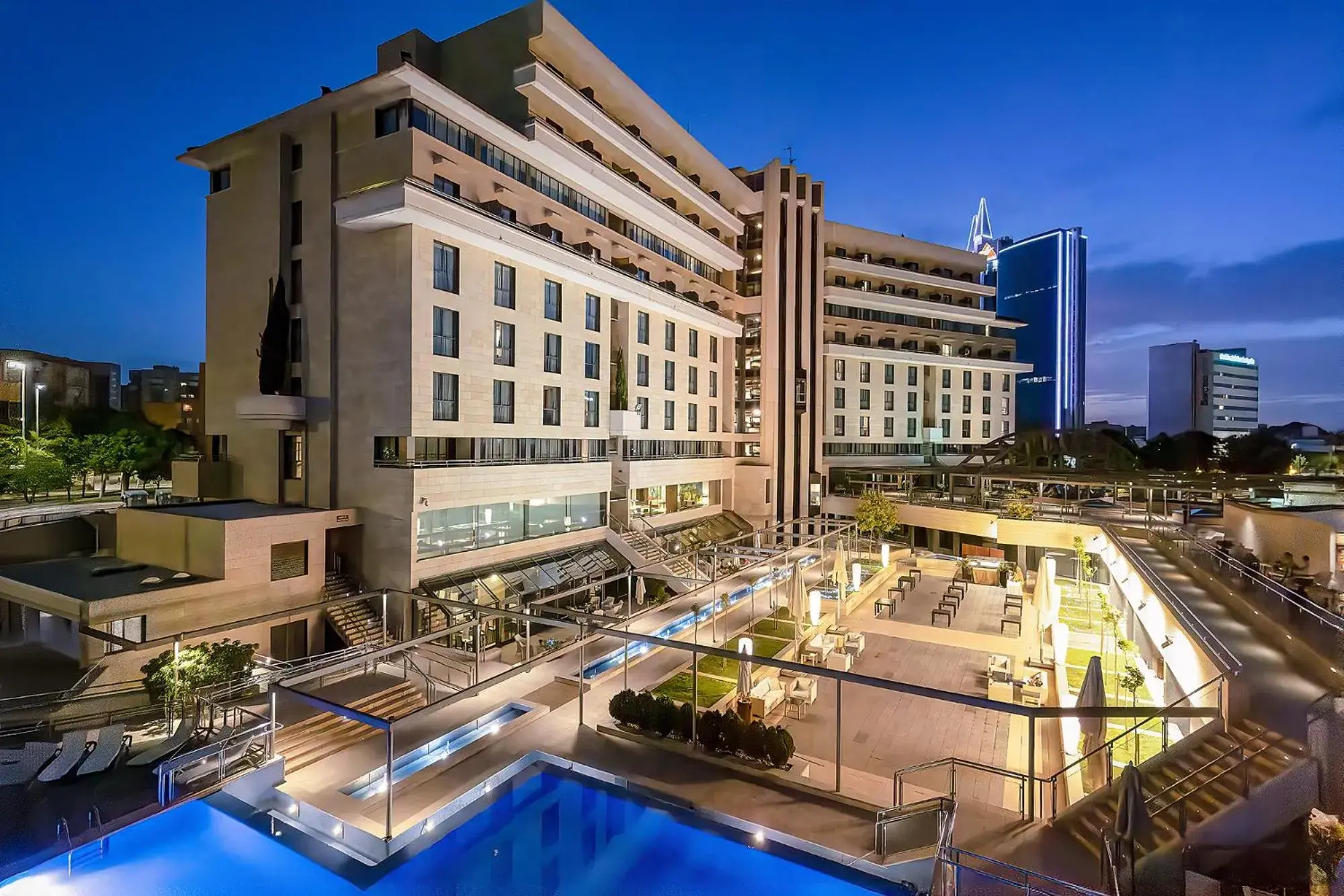 Property building in Hotel Nelva Property building in Hotel Nelva