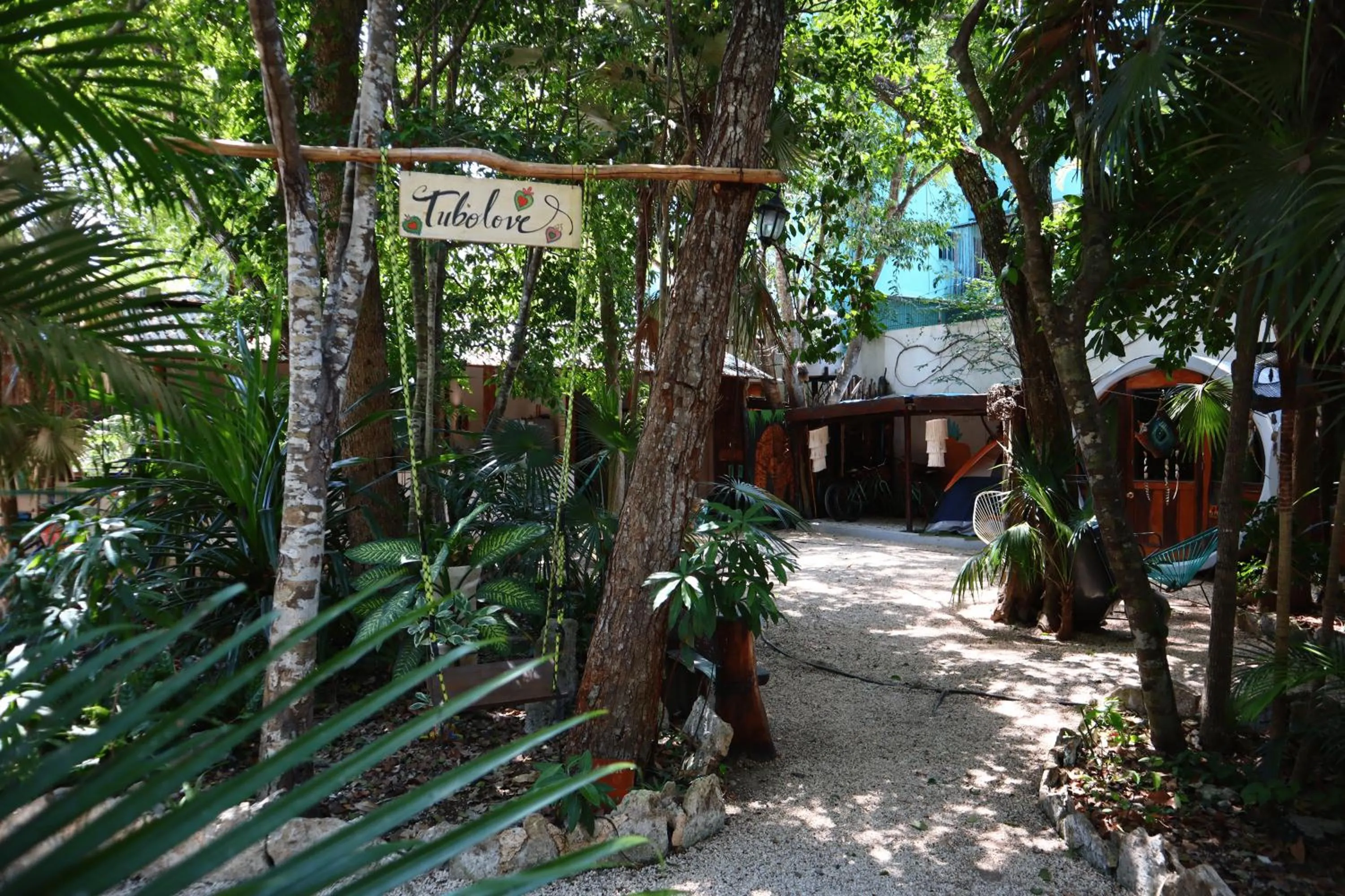Tubo Tulum Hostel