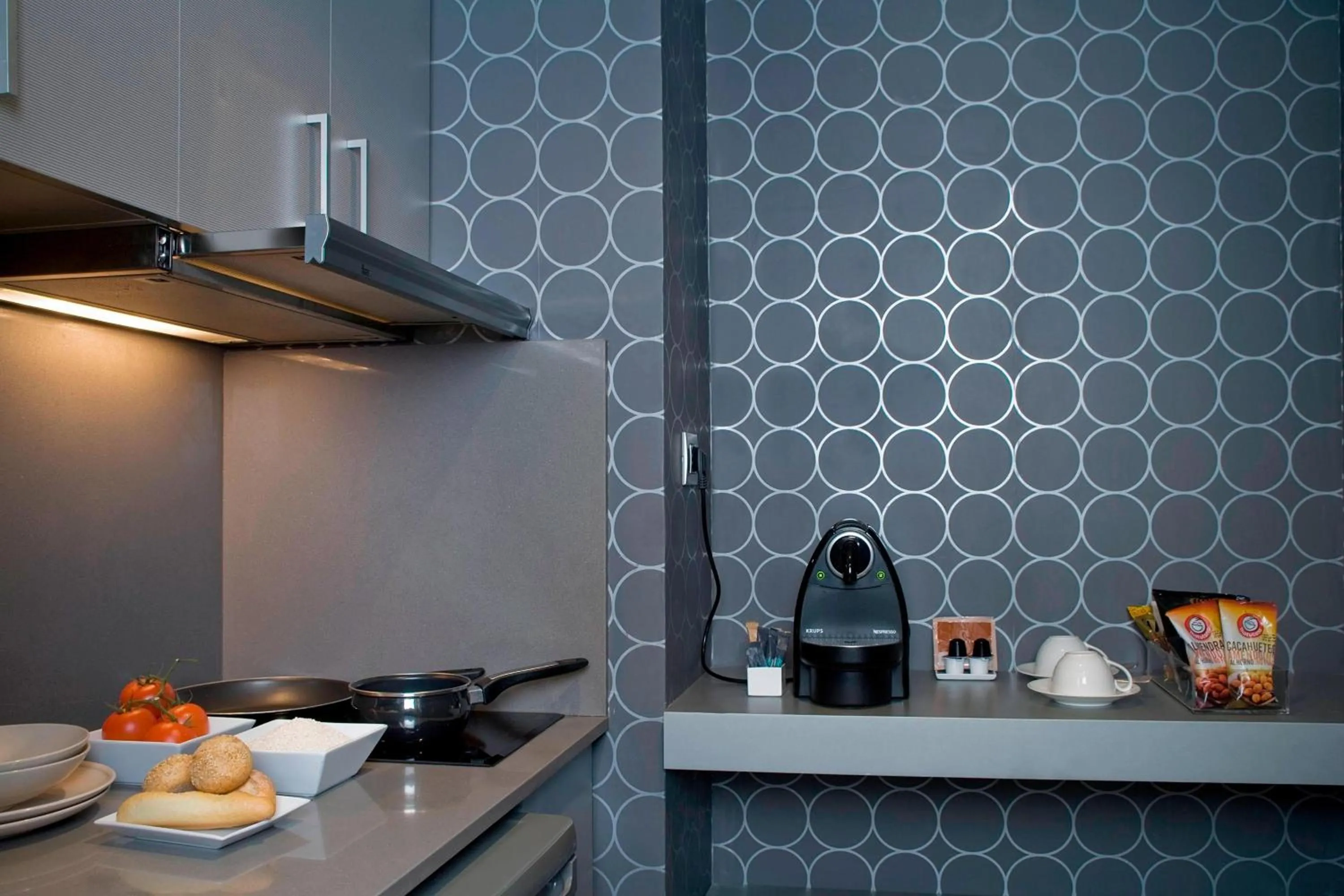 Photo of the whole room in AC Hotel Victoria Suites by Marriott