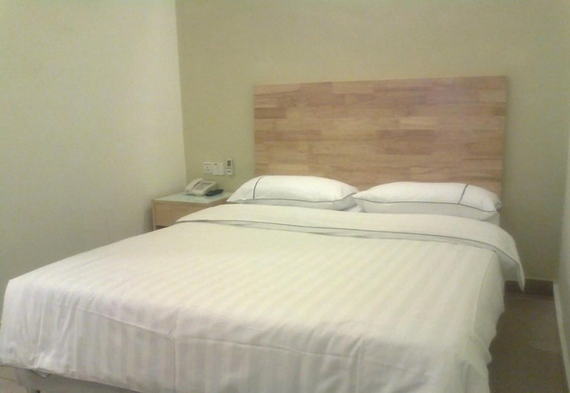 Bed in Hotel Desaria