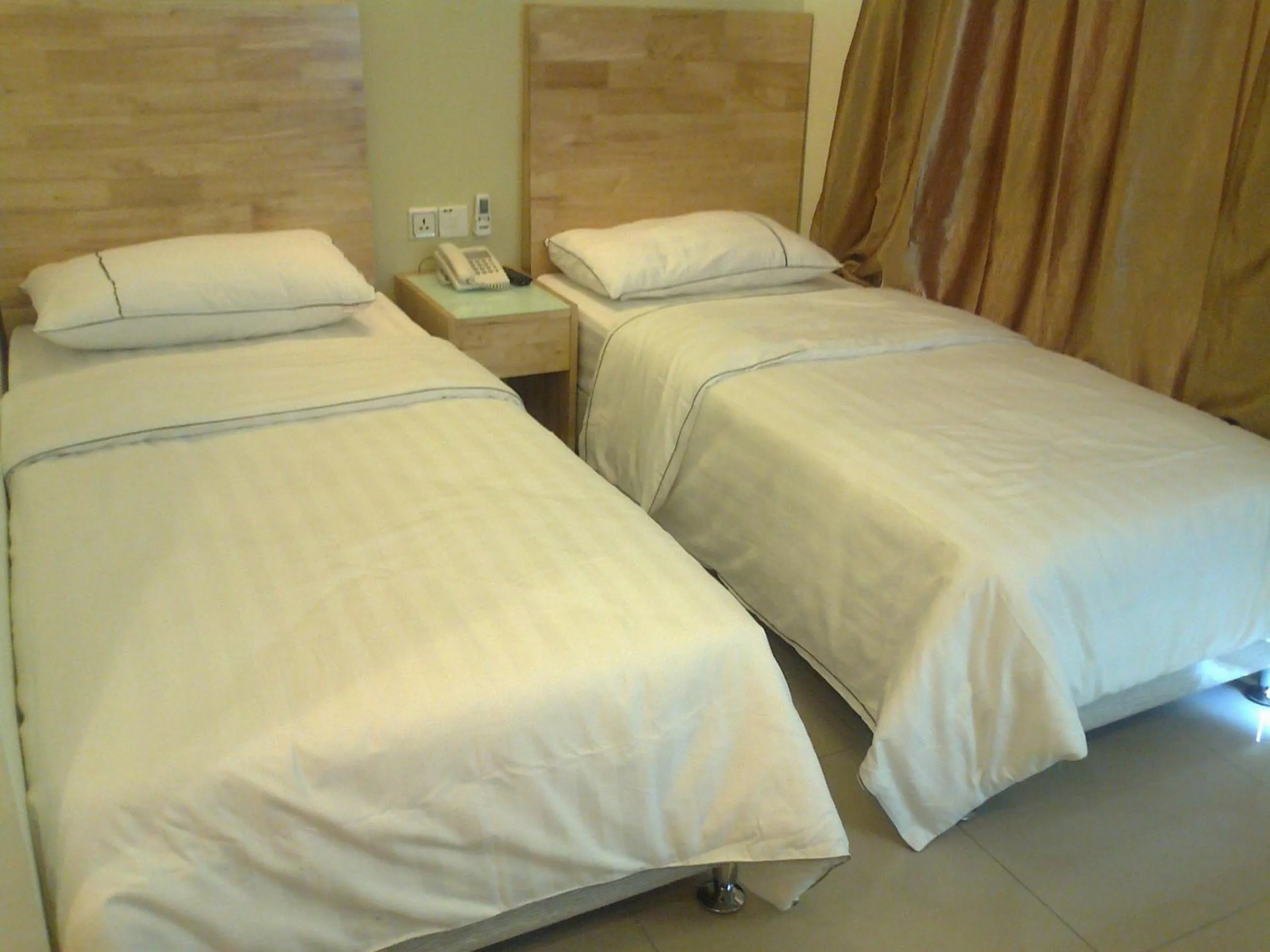 Bed in Hotel Desaria