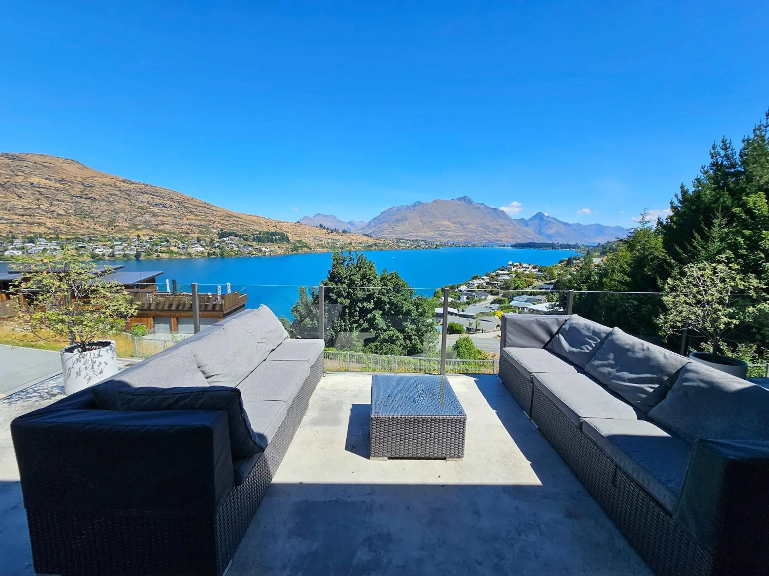 Stunning Views - Queenstown Townhouse Stunning Views - Queenstown Townhouse
