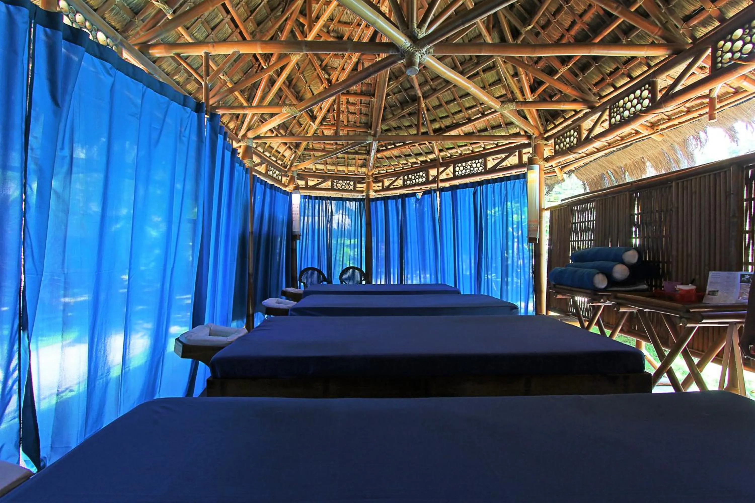 Massage in Thalatta Resort