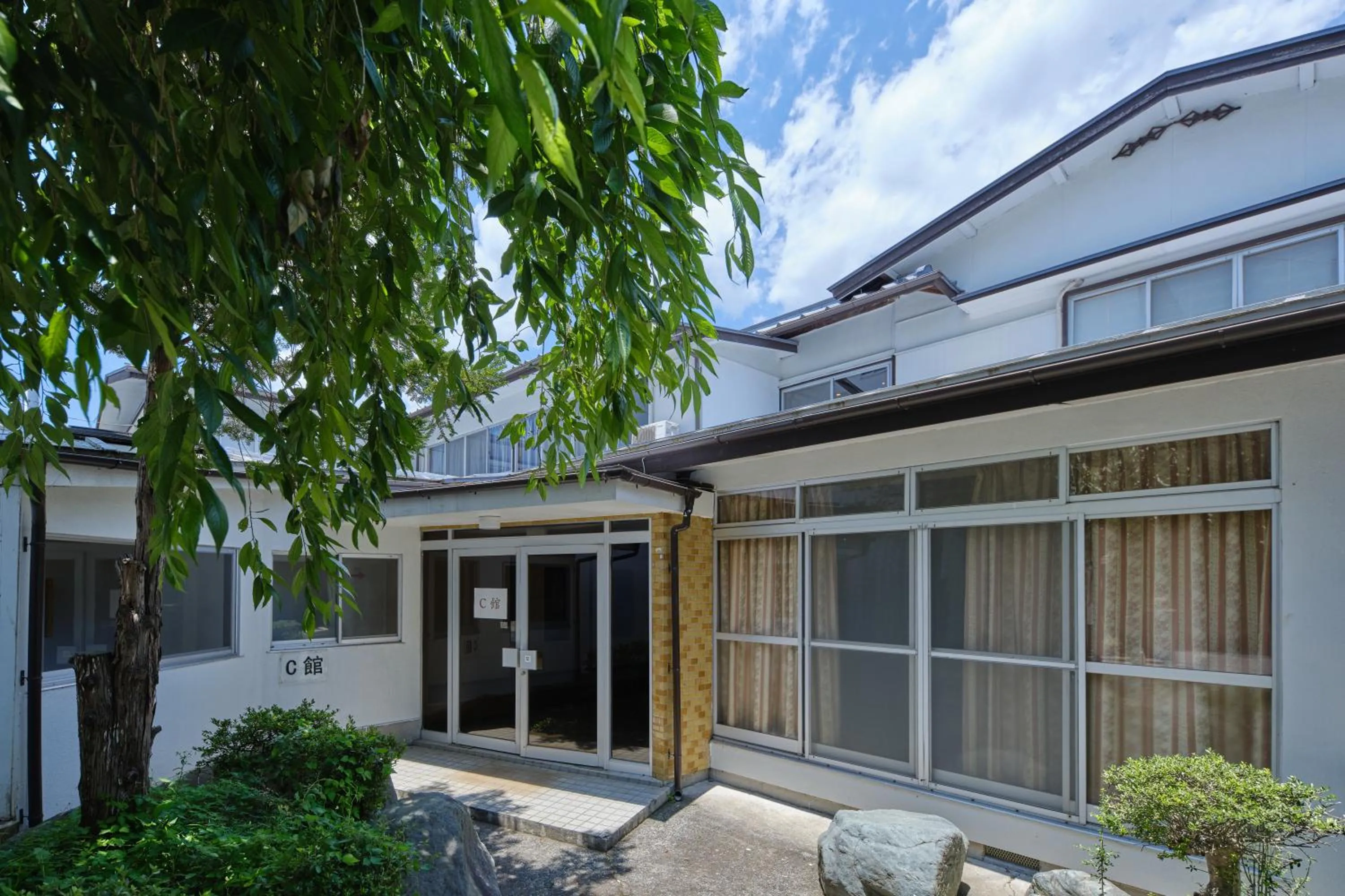 Property building in Fuyo Sankyo Enka