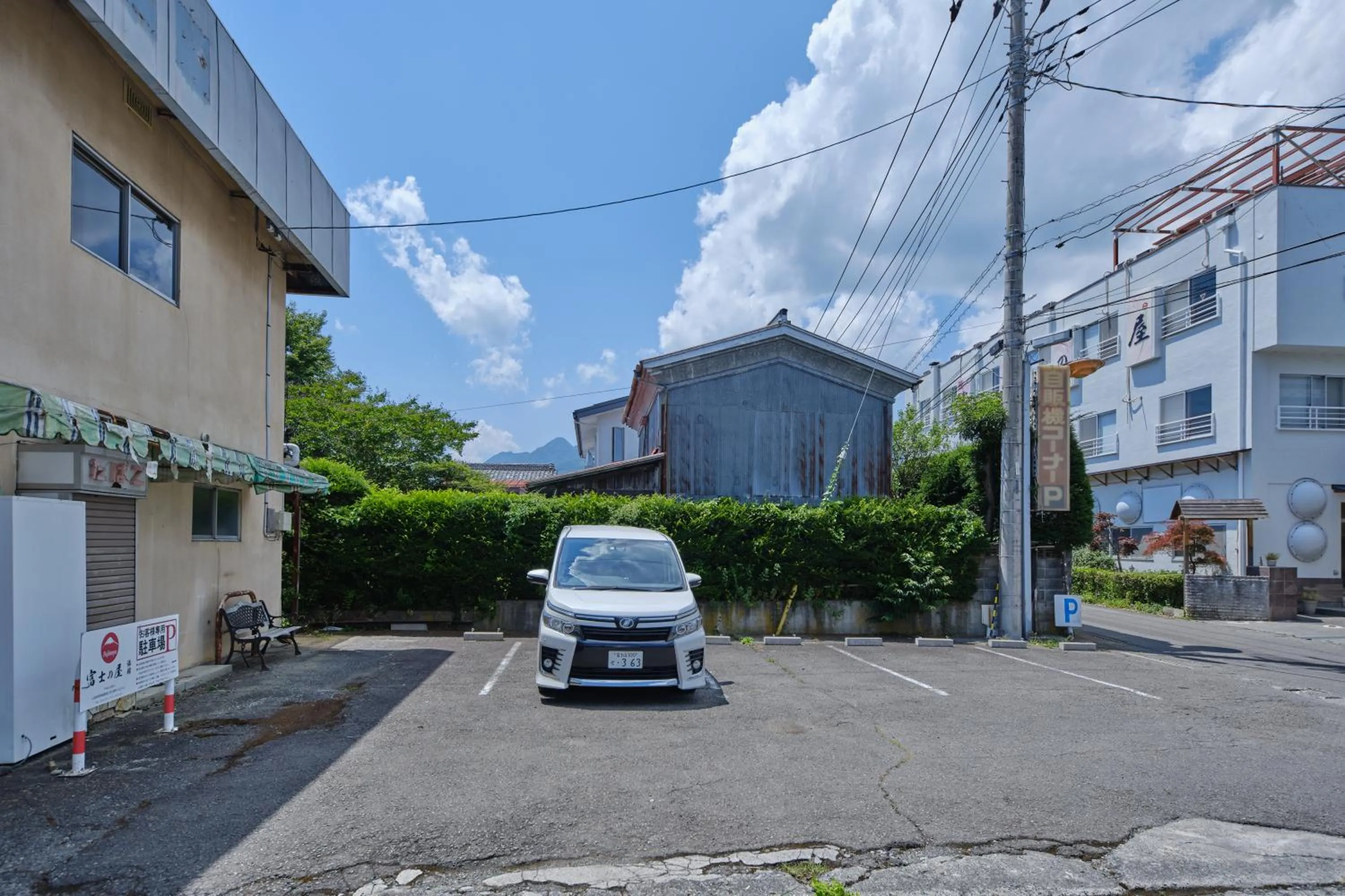 Property building in Fuyo Sankyo Enka