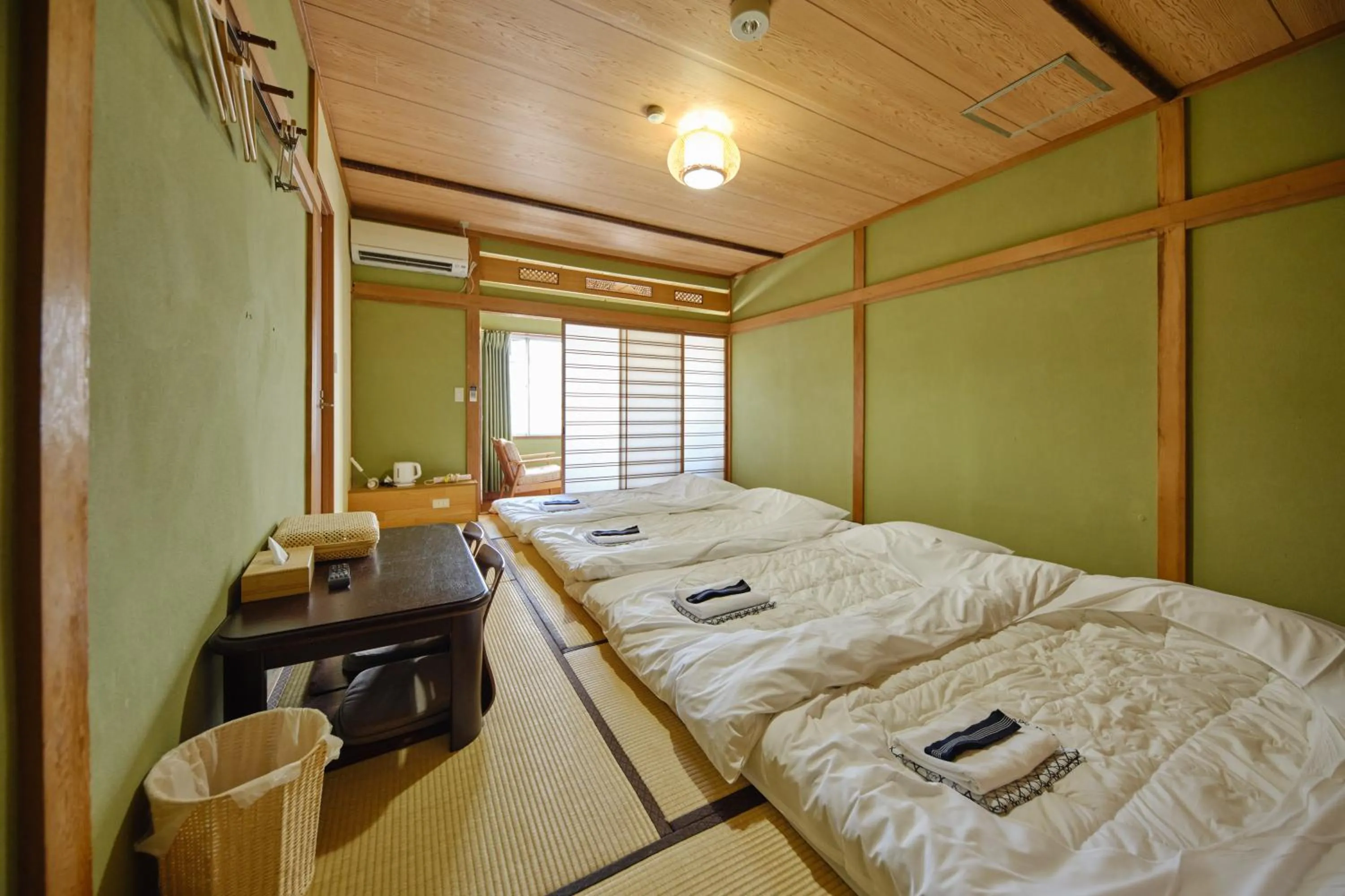 Bed in Fuyo Sankyo Enka