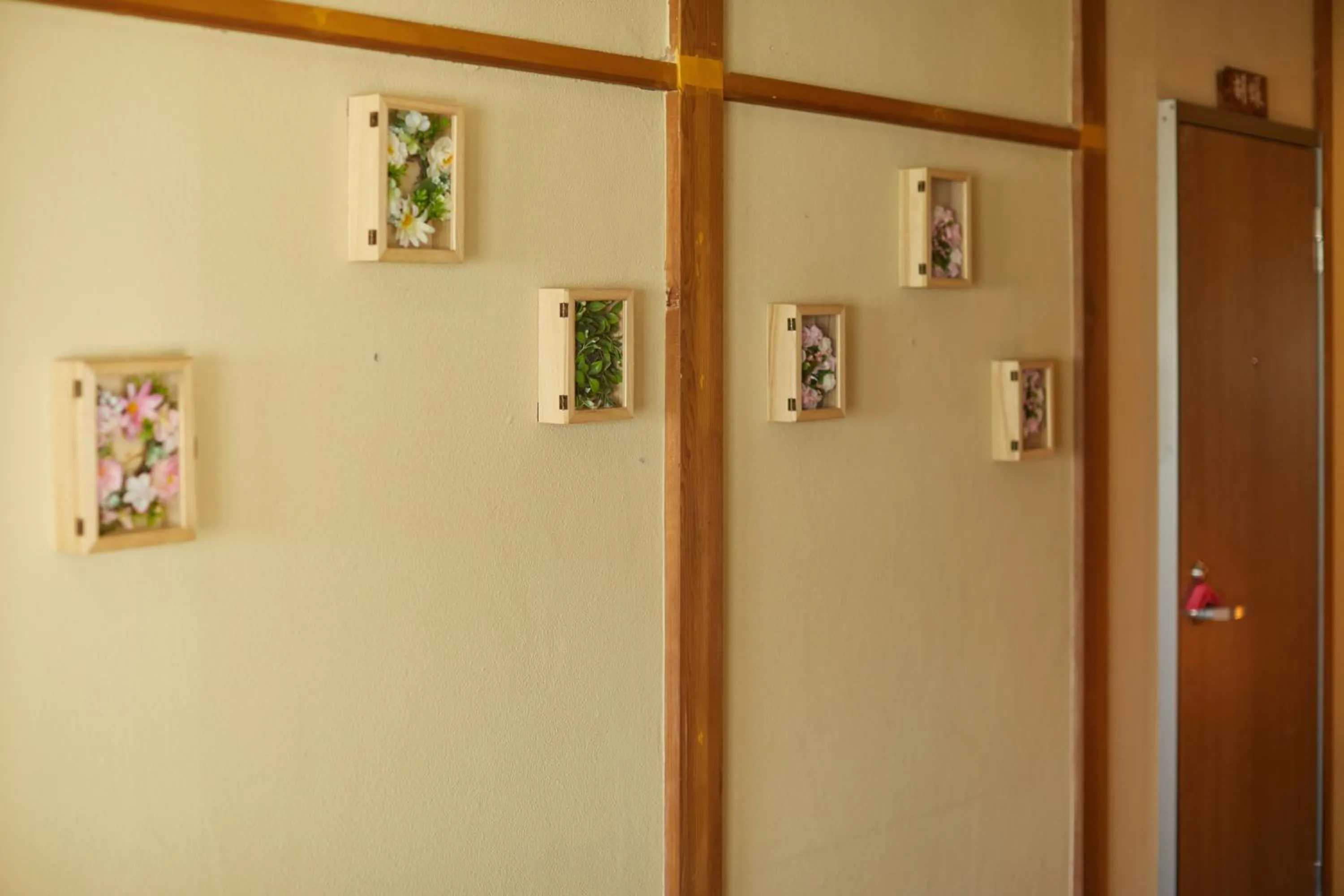 Decorative detail in Fuyo Sankyo Enka
