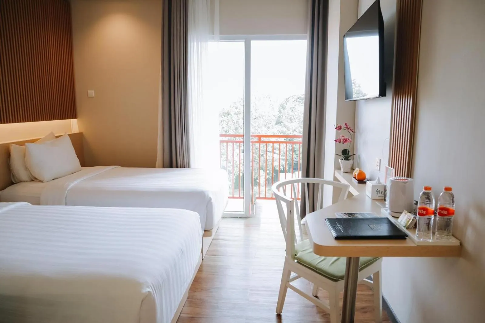 Bed in The Bountie Hotel and Convention Centre Sukabumi